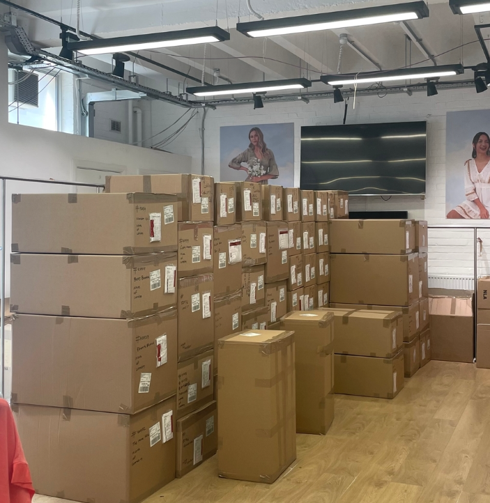 Our Wholesale Clothing Delivery Options