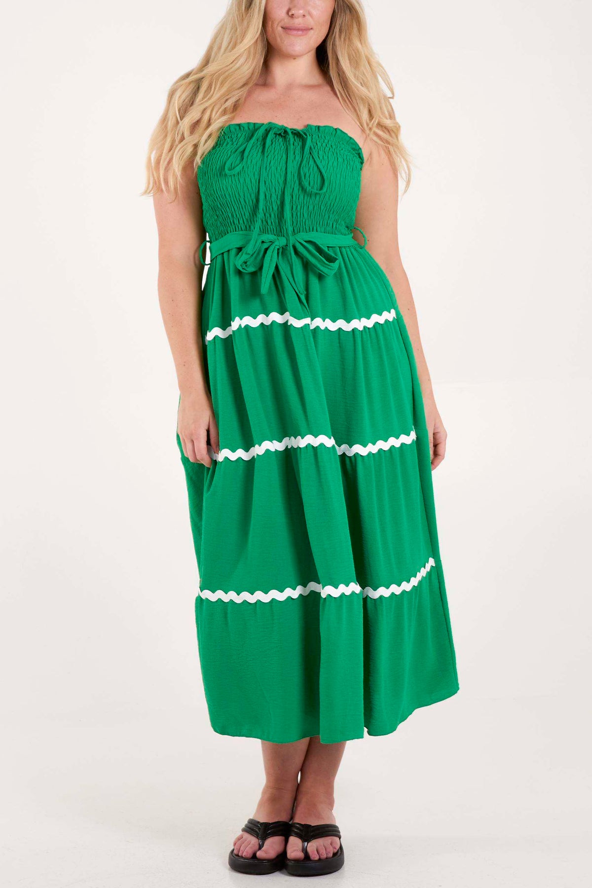 Strapless Scalloped Detail Tiered Dress