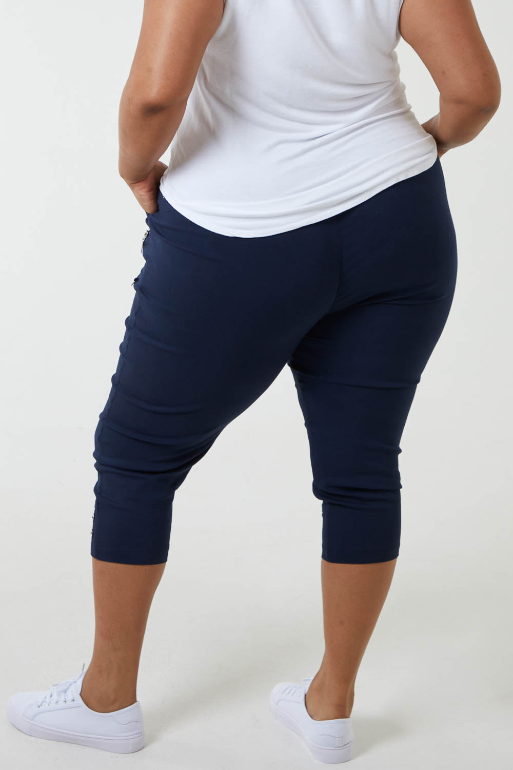 Elasticated Waist Zip Detail Crop Trouser