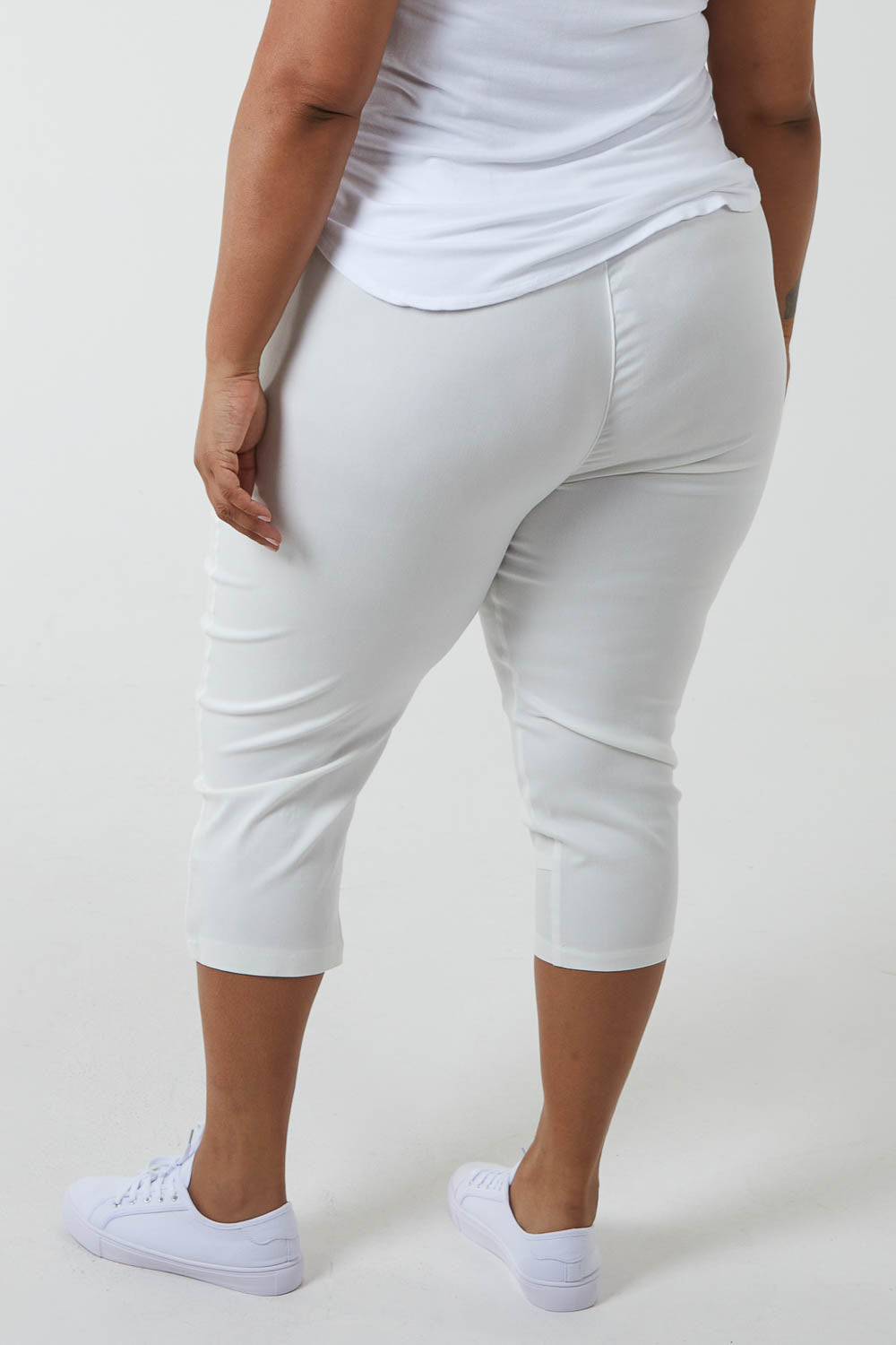 Elasticated Waist Zip Detail Crop Trouser