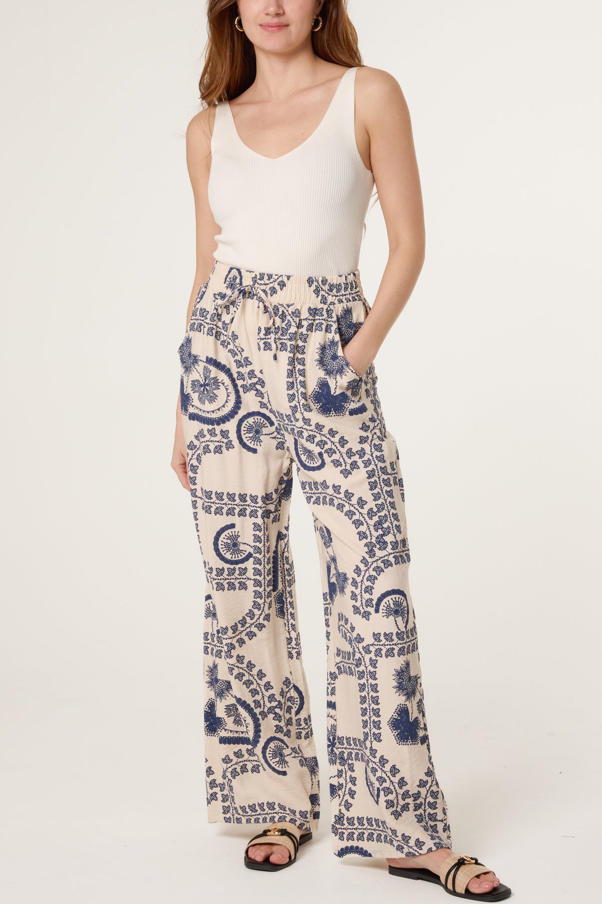 Trousers With Ethnic-Inspired Print