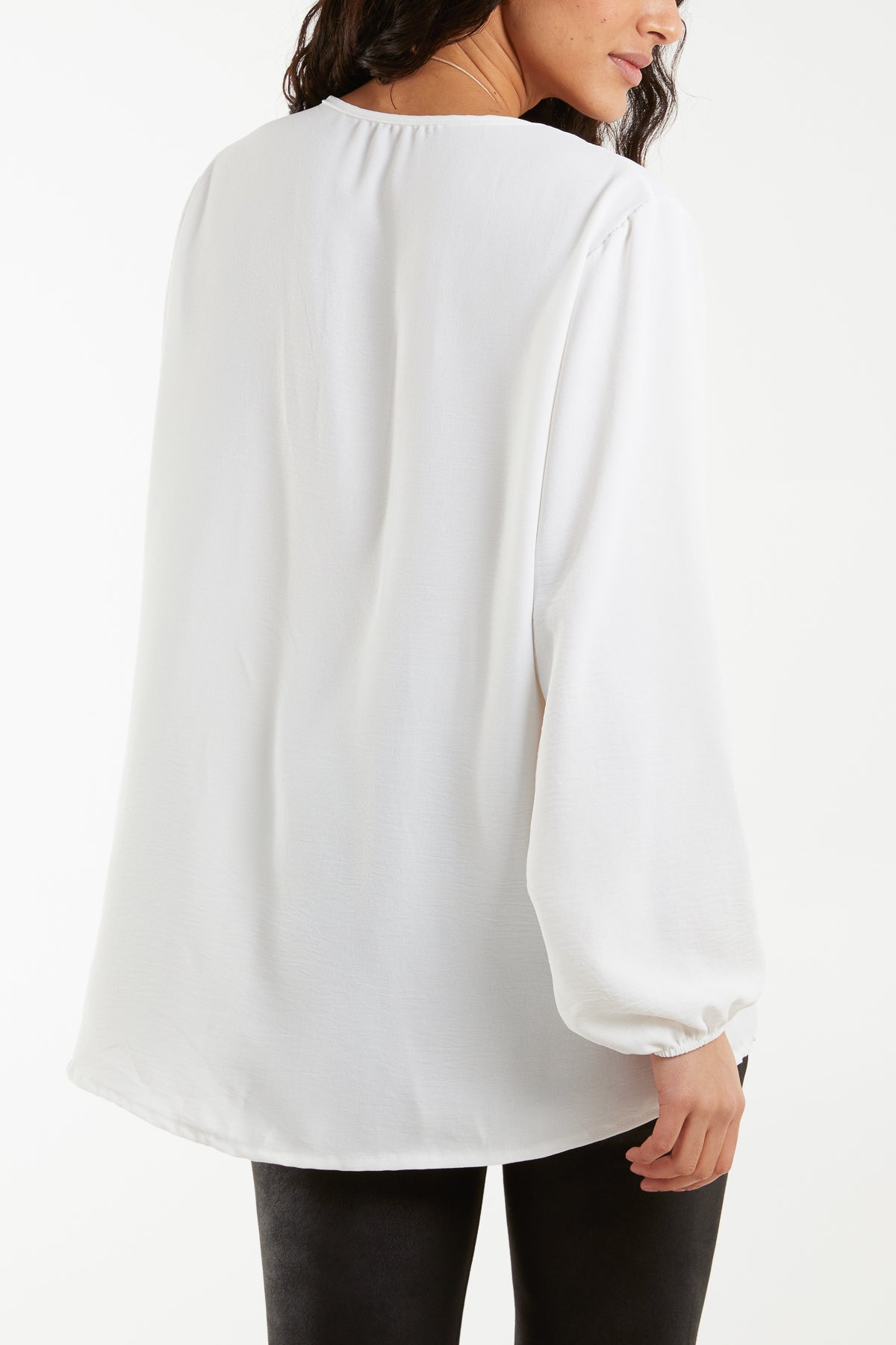 Scoop Neck Necklace Blouse