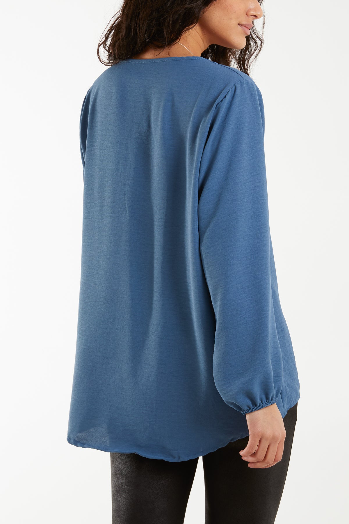 Scoop Neck Necklace Blouse