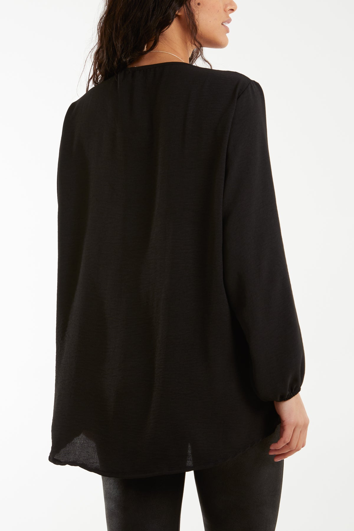 Scoop Neck Necklace Blouse