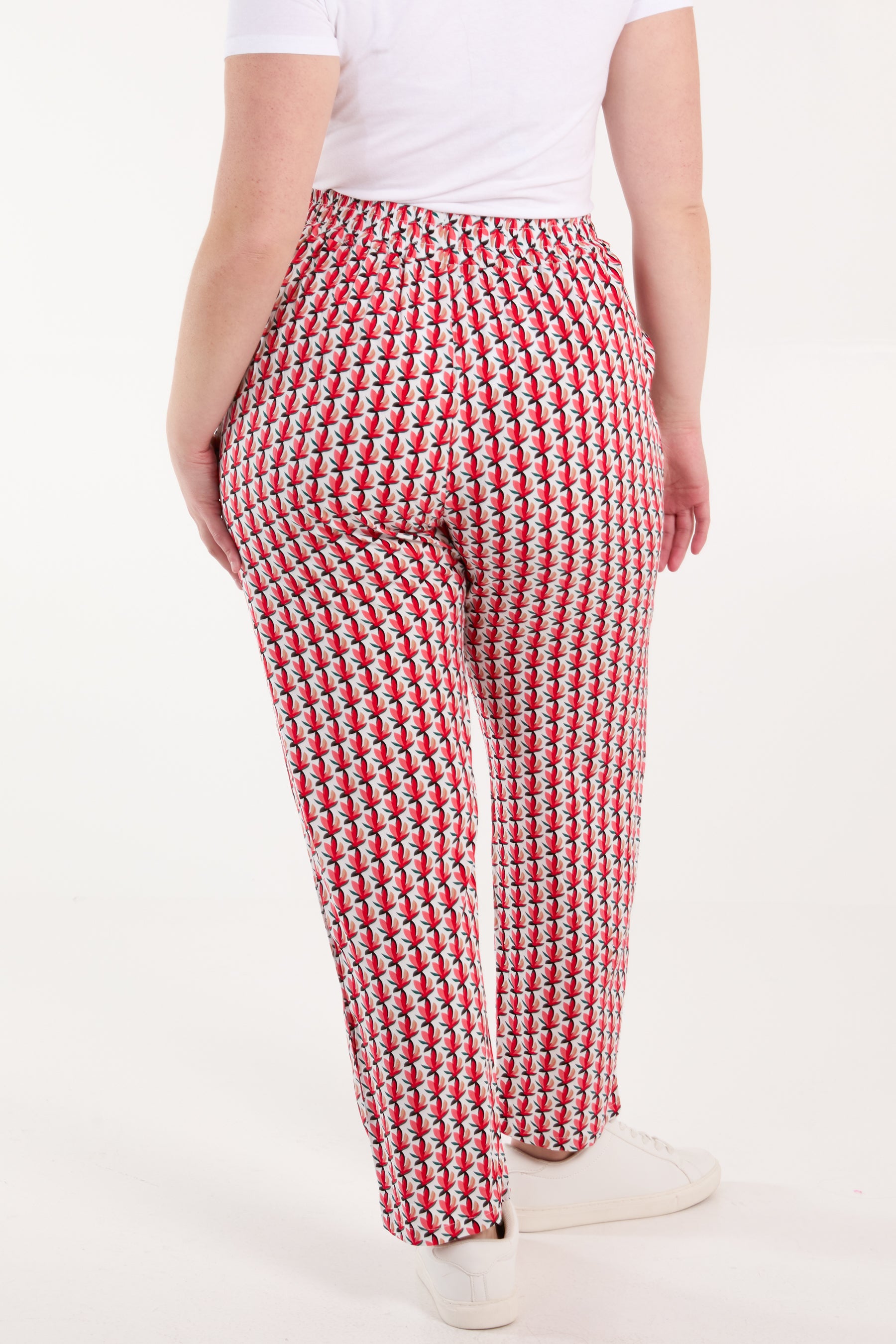 Abstract Leaf Print Capri Trousers