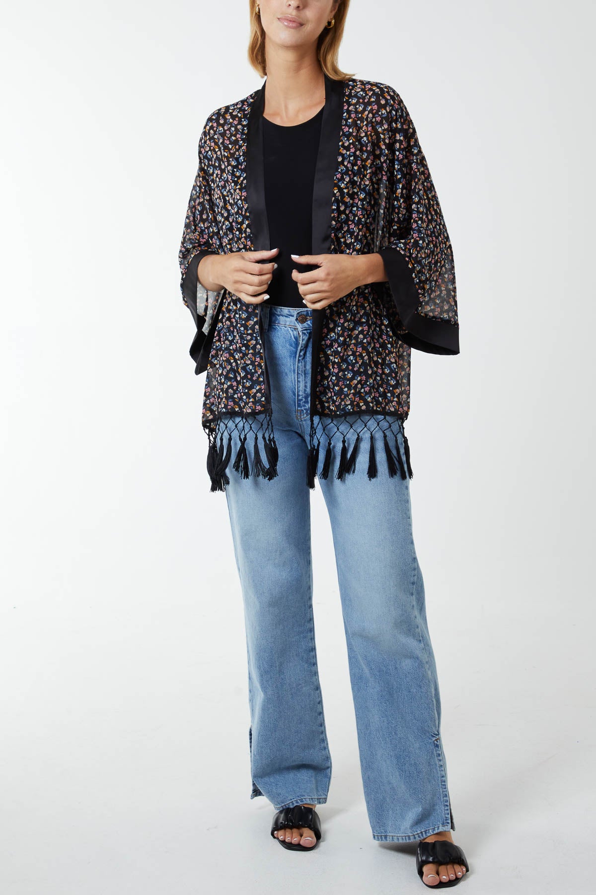 Ditsy Floral Tassel Kimono