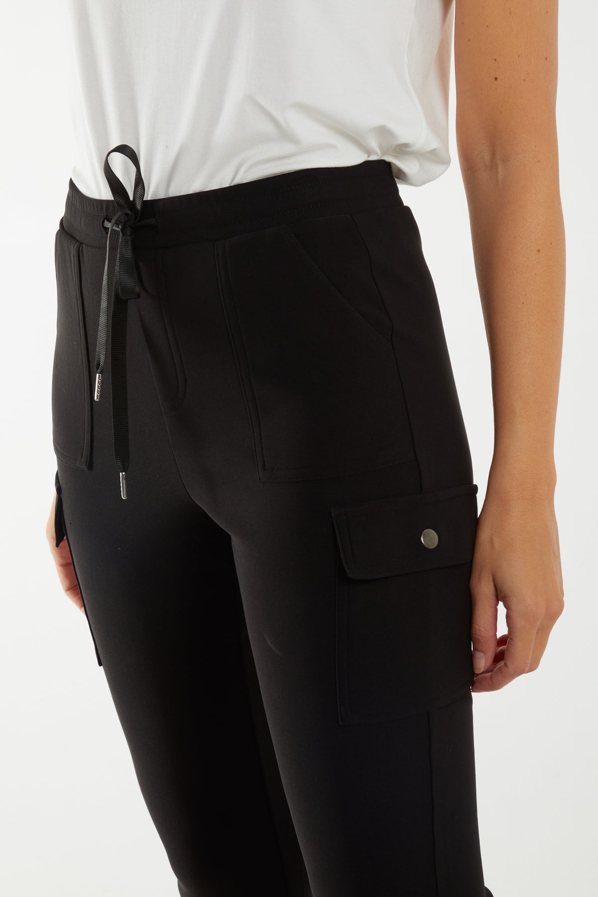 Slim Flit Cargo Leggings w/ Drawstring