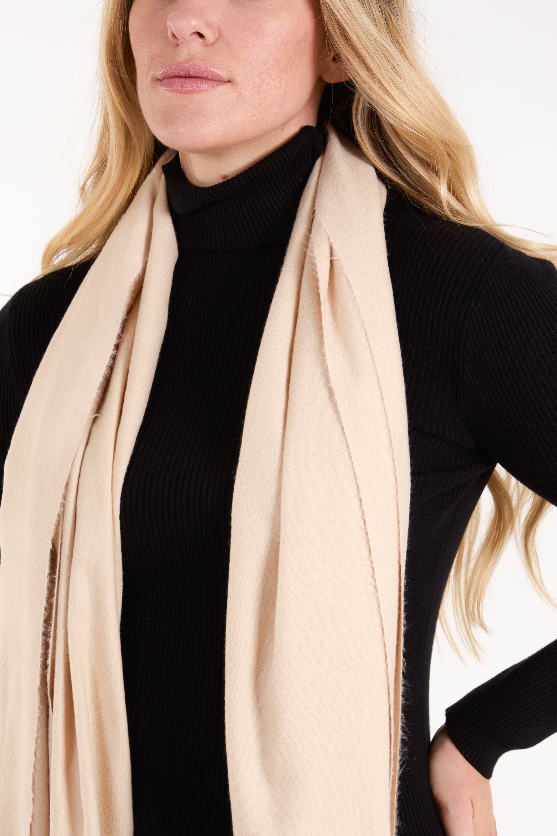 Super Soft Tassel Scarf