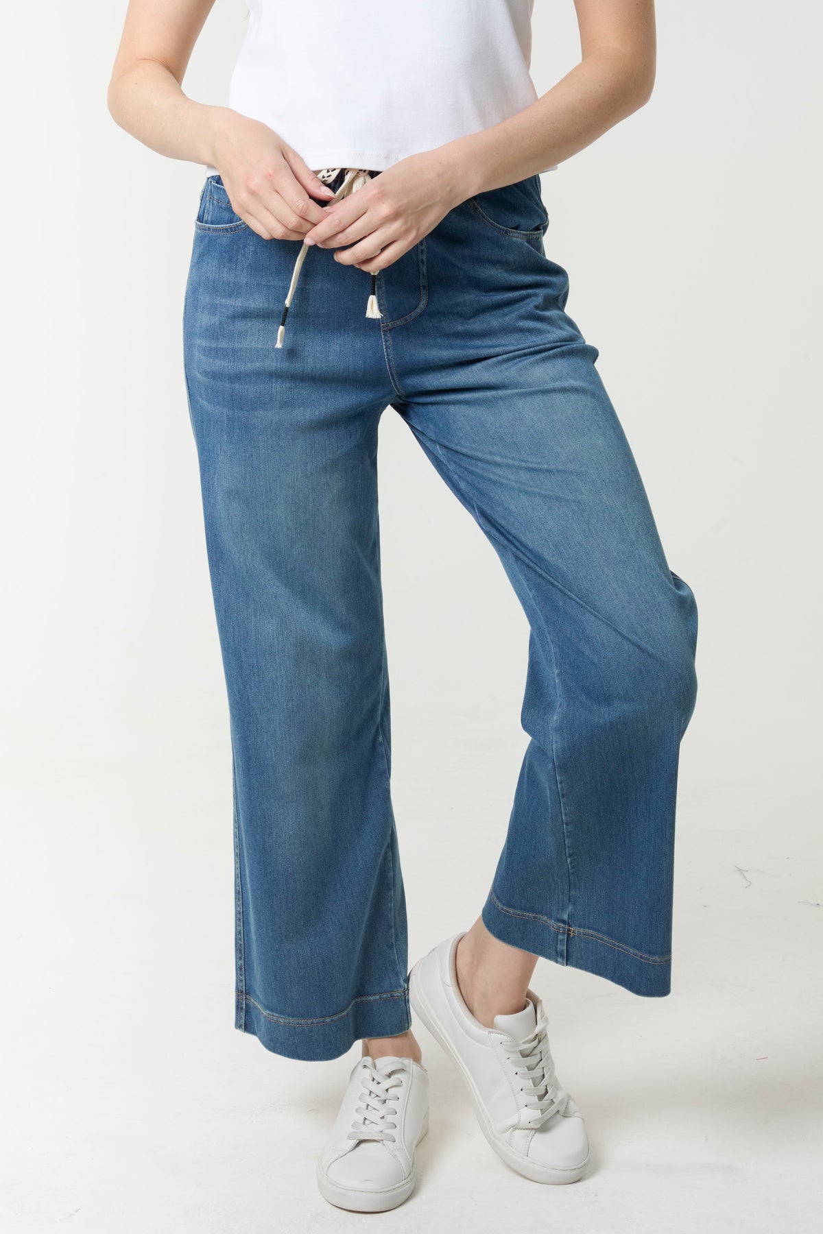 Ankle Length Wide Leg String Jeans