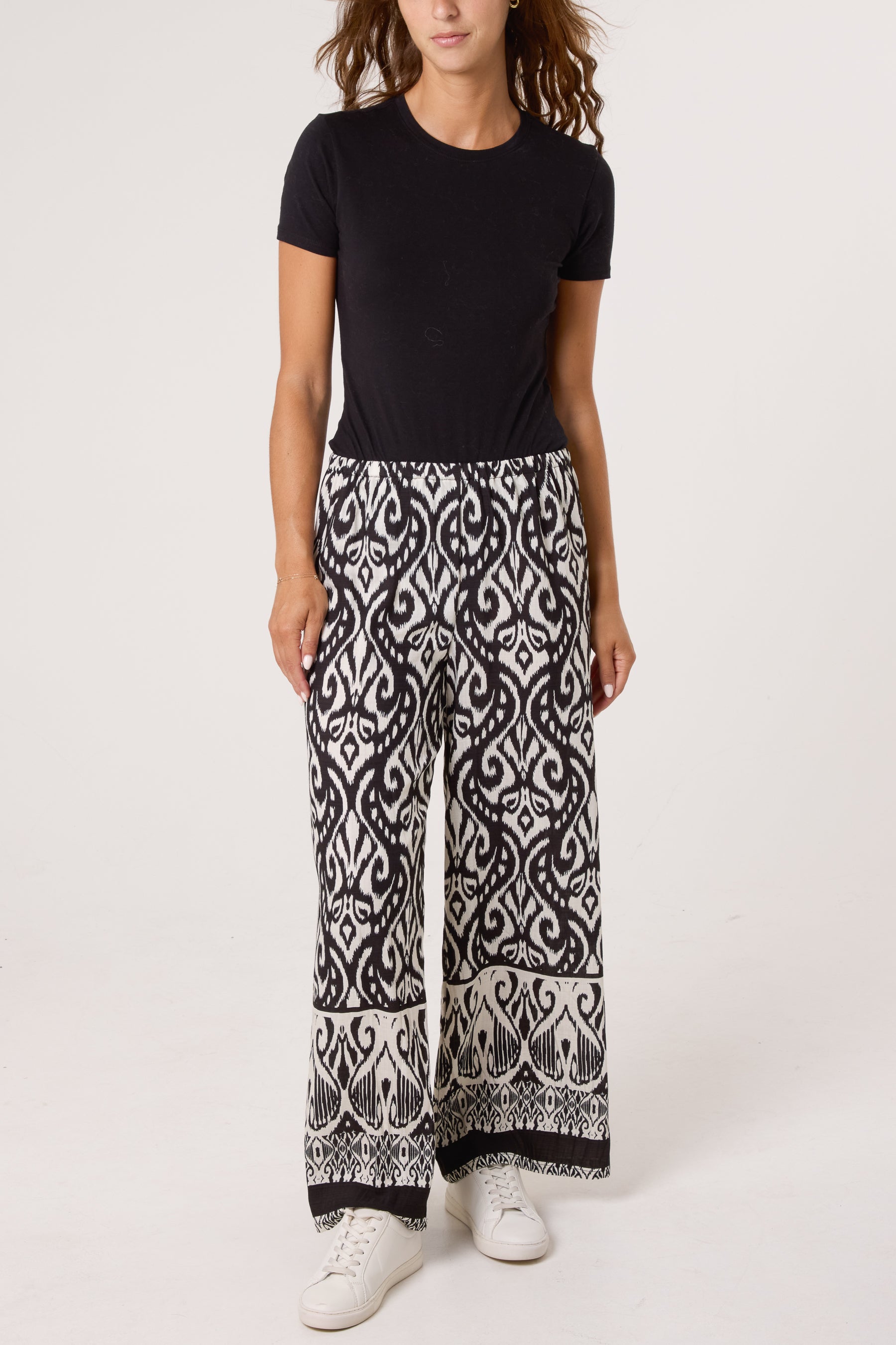 Damask Print Wide-Leg Trouser