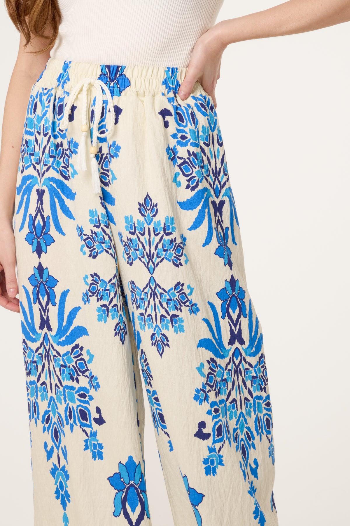 Border Print Drawstring Wide Leg Trousers
