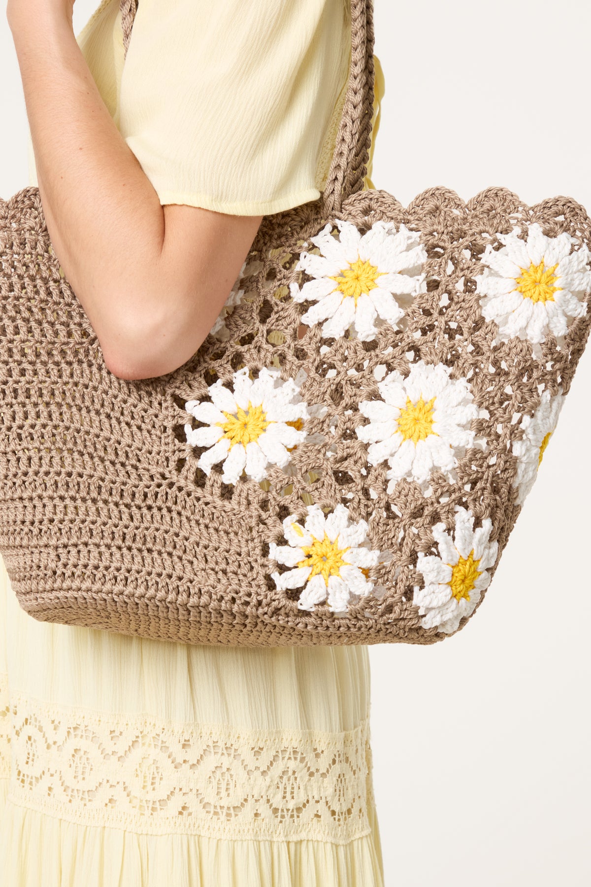 Tote Crochet Daisy Detailed Bag