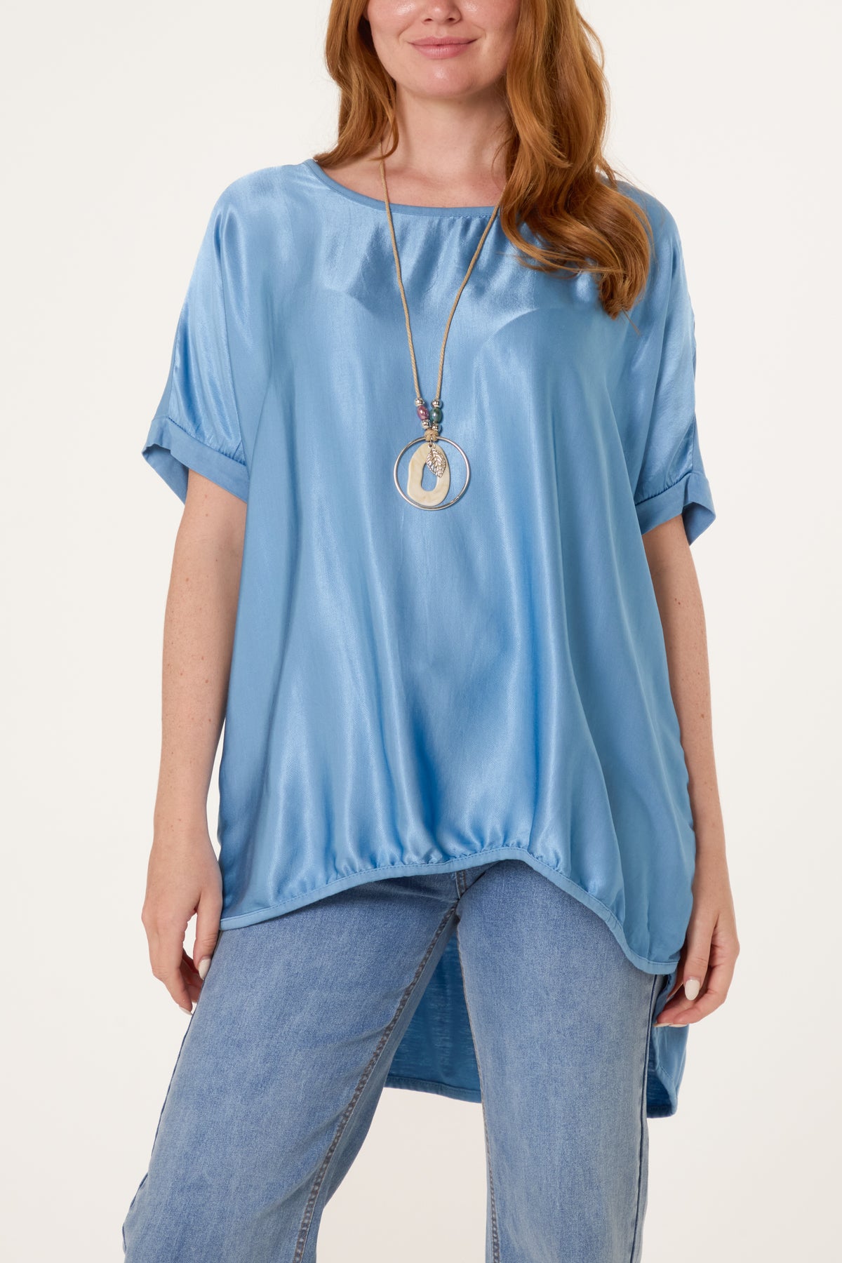 Short Sleeve Round Neck Satin Feel Dip Hem Necklace Top