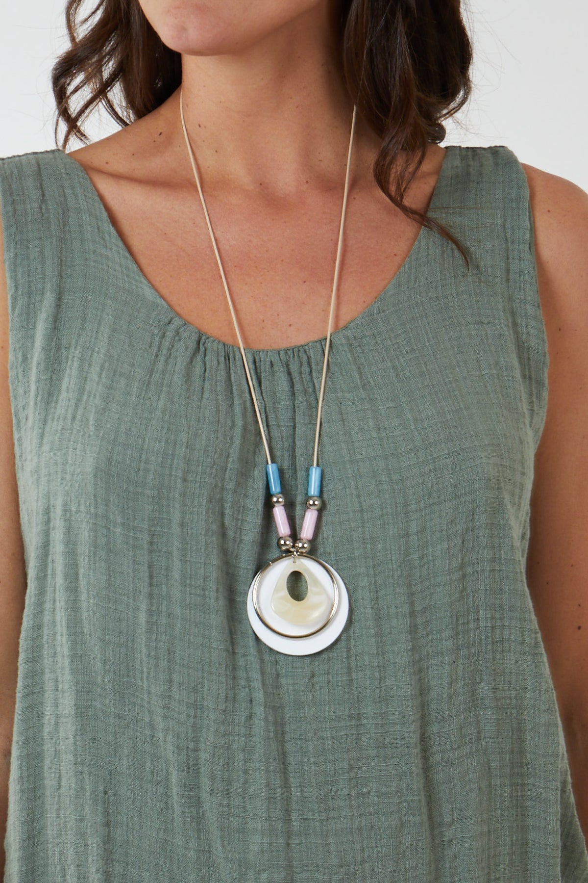 Double Layer Scoop Neck Necklace Vest