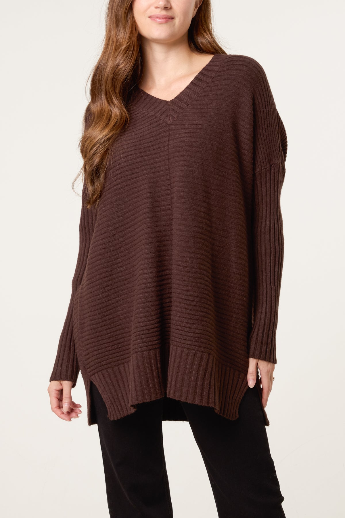Ribbed Relax Fit V-Neck Jumper