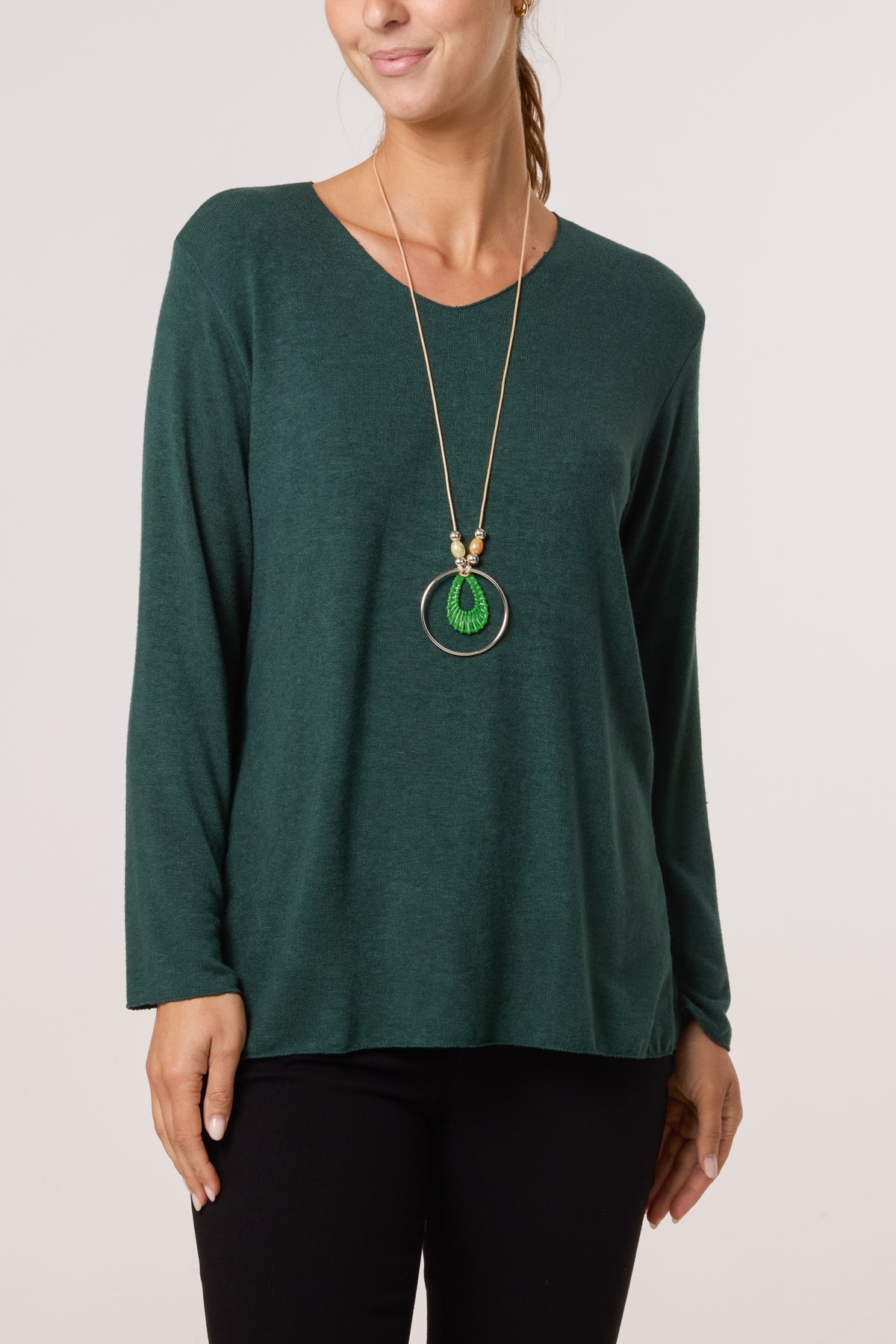 Necklace Fine Knit V-Neck Jumper
