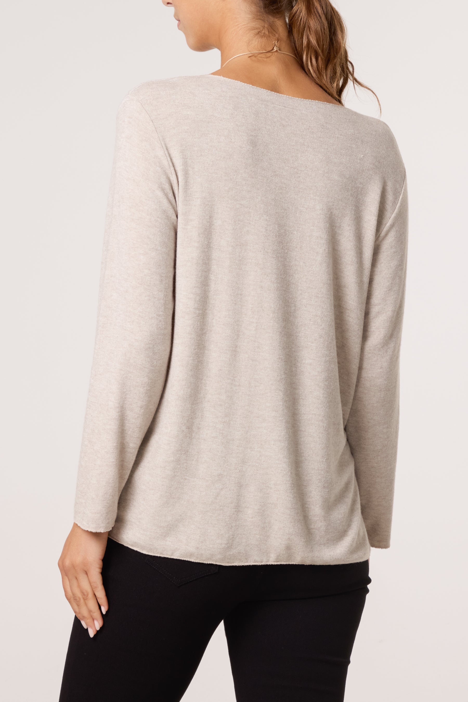 Necklace Fine Knit V-Neck Jumper