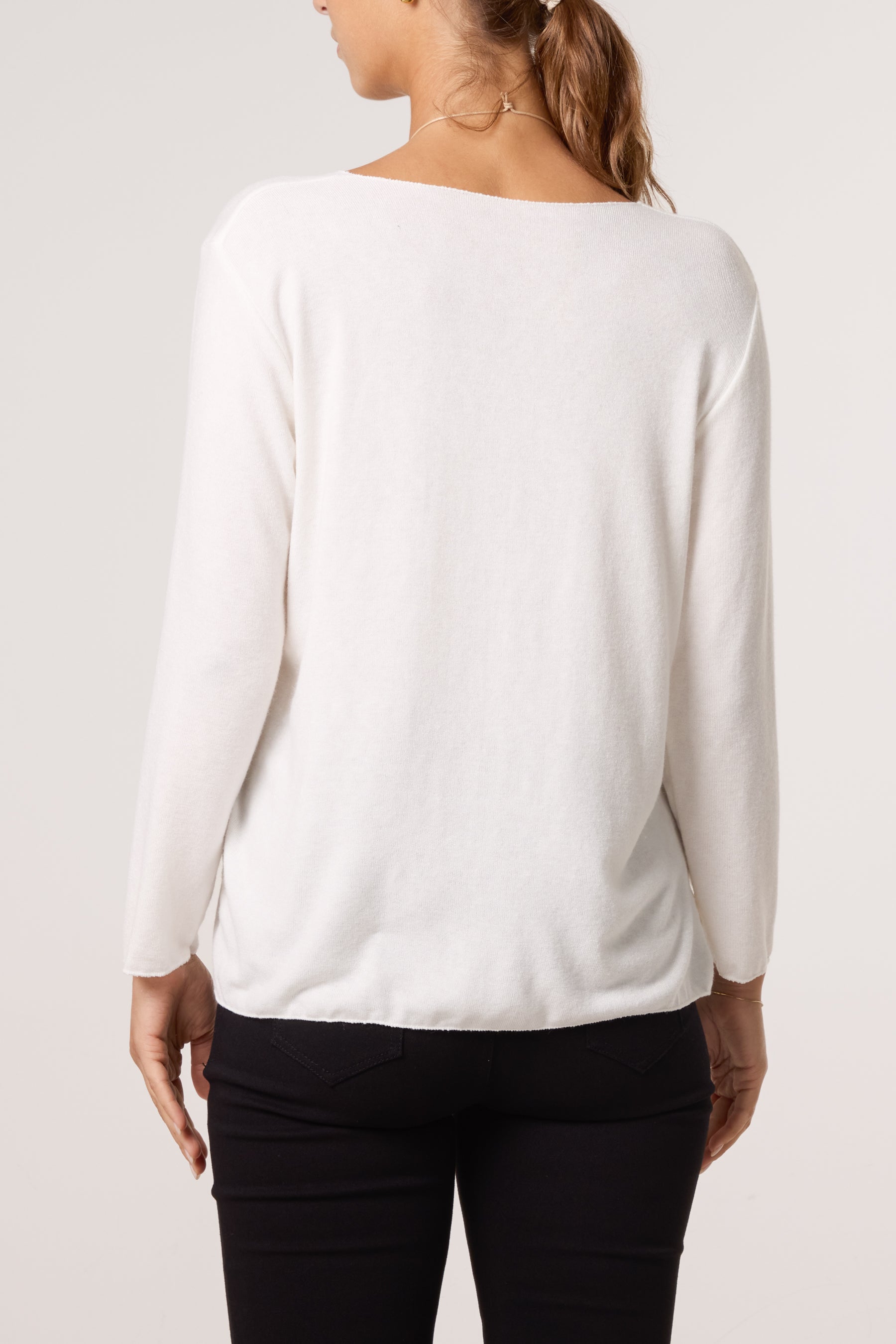 Necklace Fine Knit V-Neck Jumper