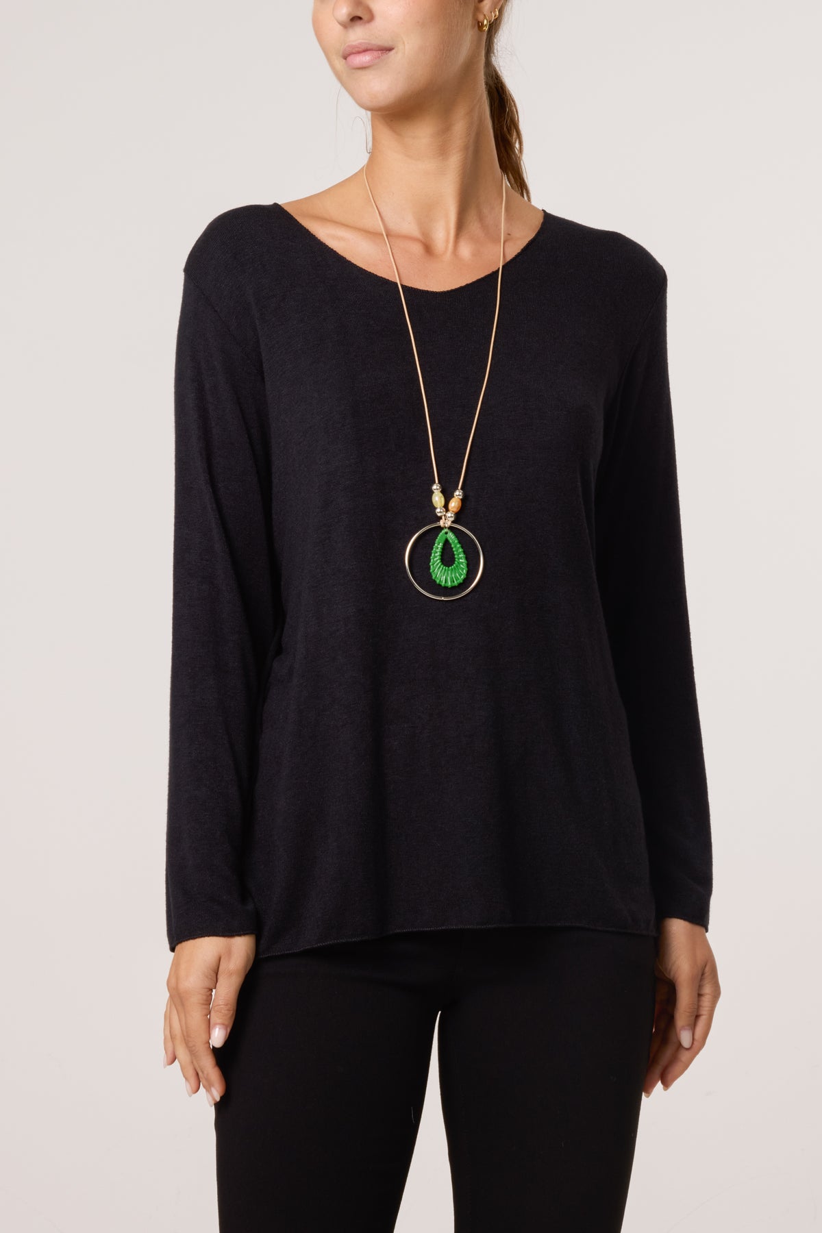 Necklace Fine Knit V-Neck Jumper