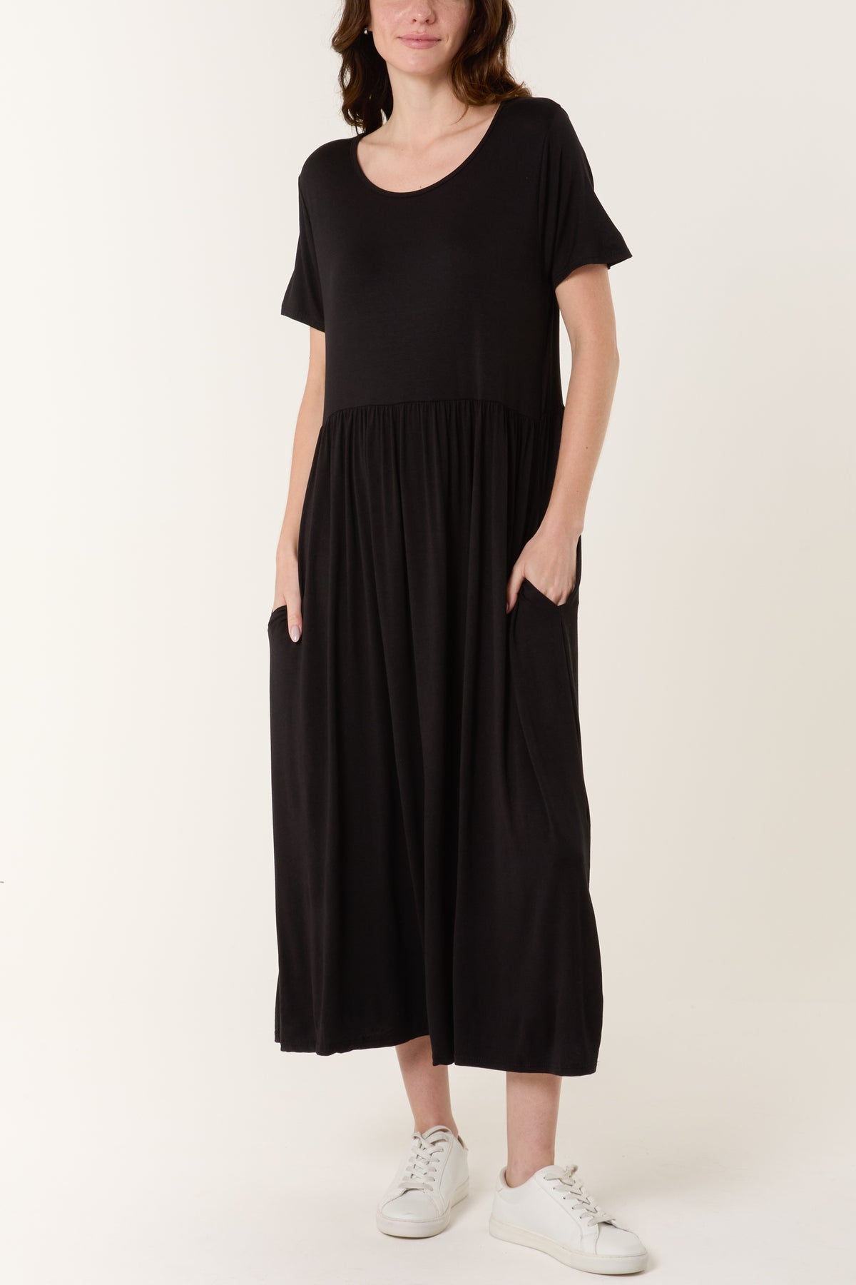 Round Neck Stretch Tiered Midi Dress