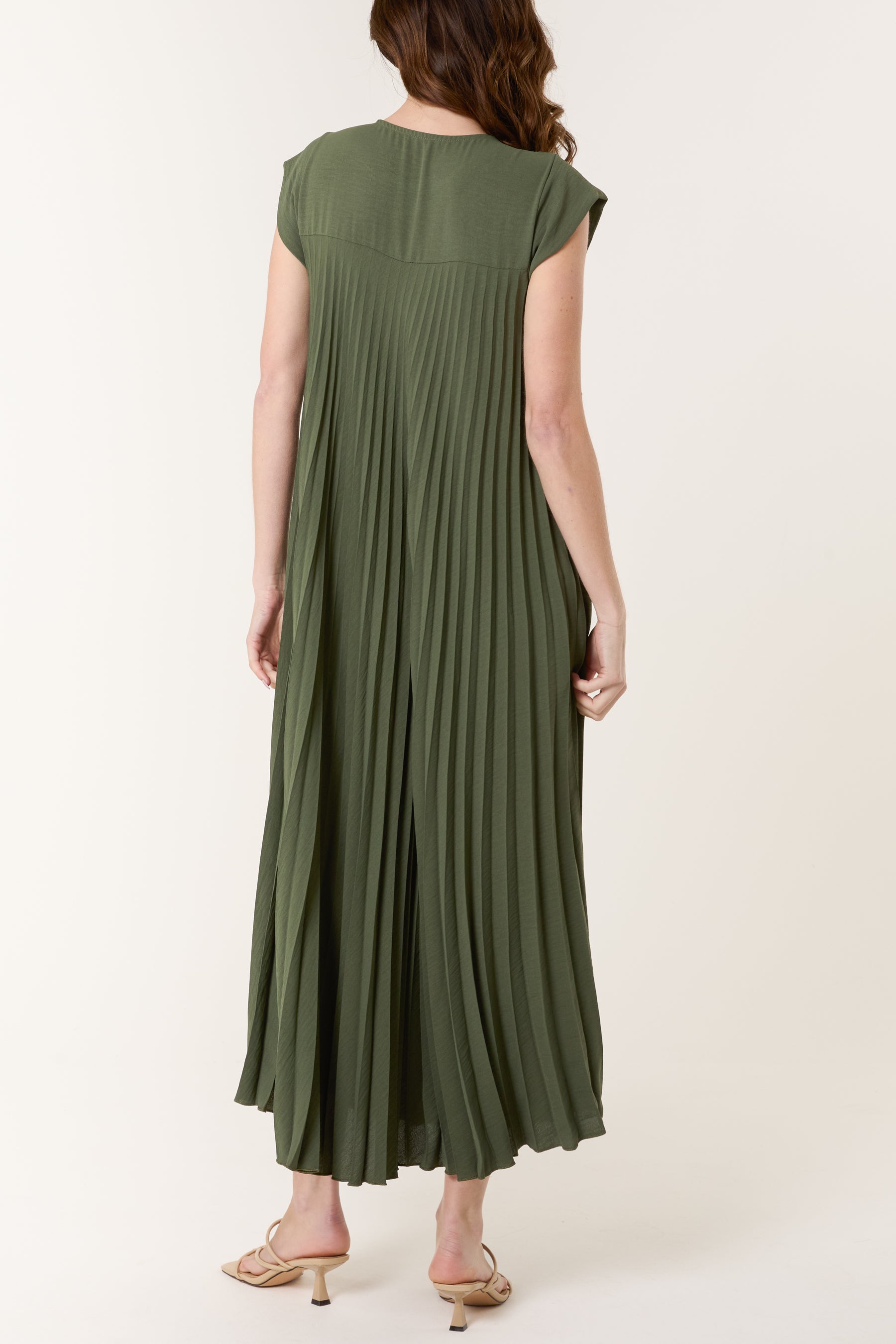Cap Sleeve Pleated Maxi Dress
