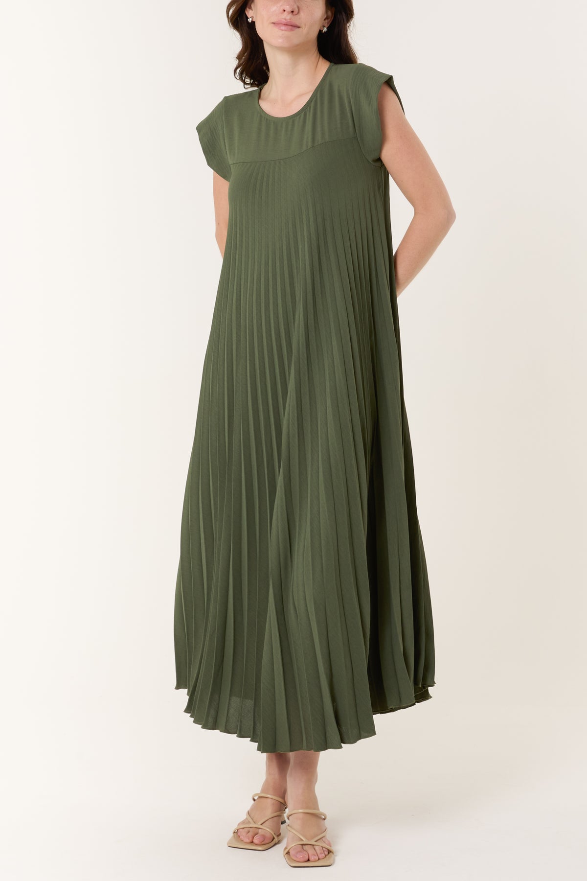 Cap Sleeve Pleated Maxi Dress