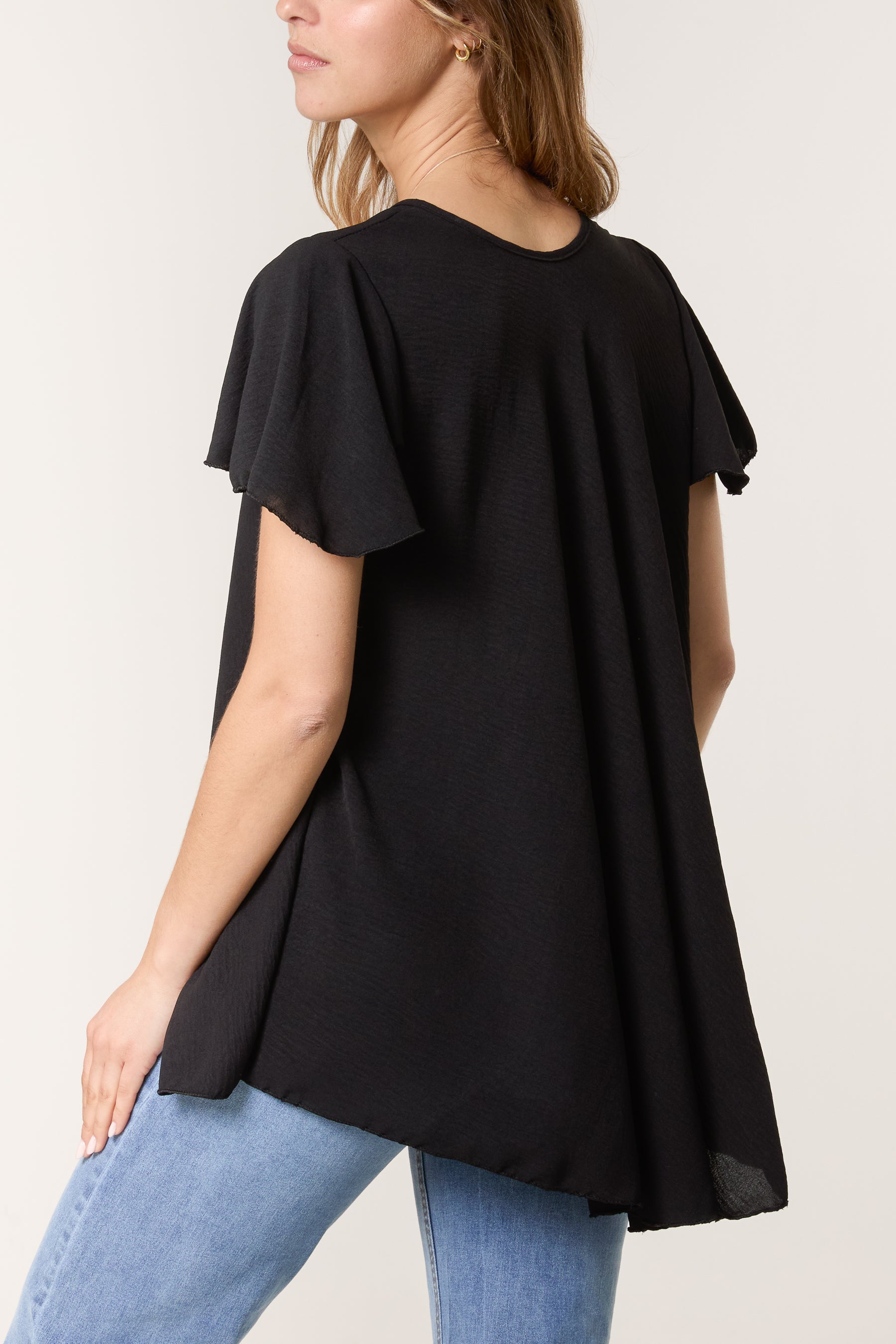 Necklace V-Neck Angel Sleeve Top