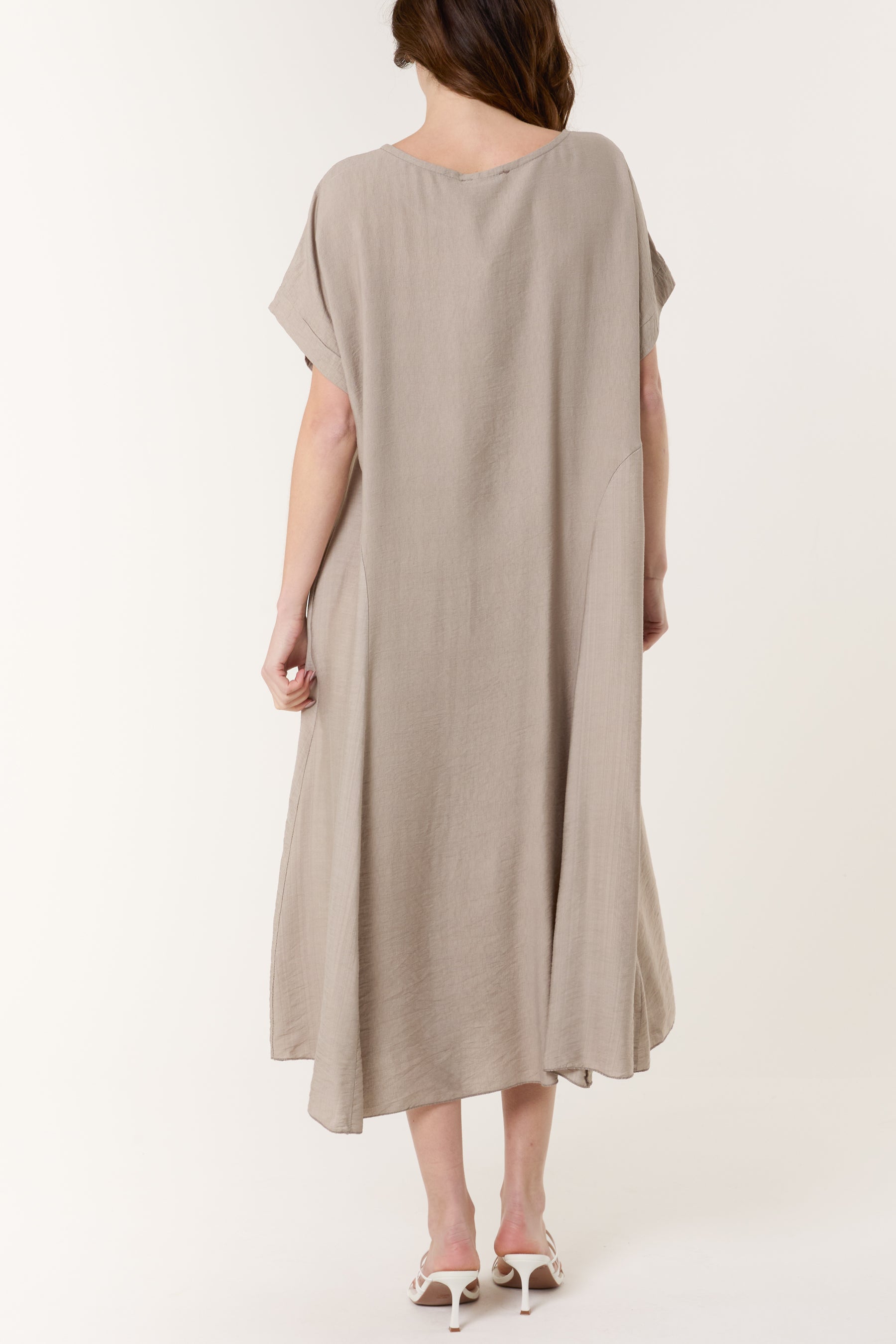 Round Neck Pockets Relaxed Midi Dress