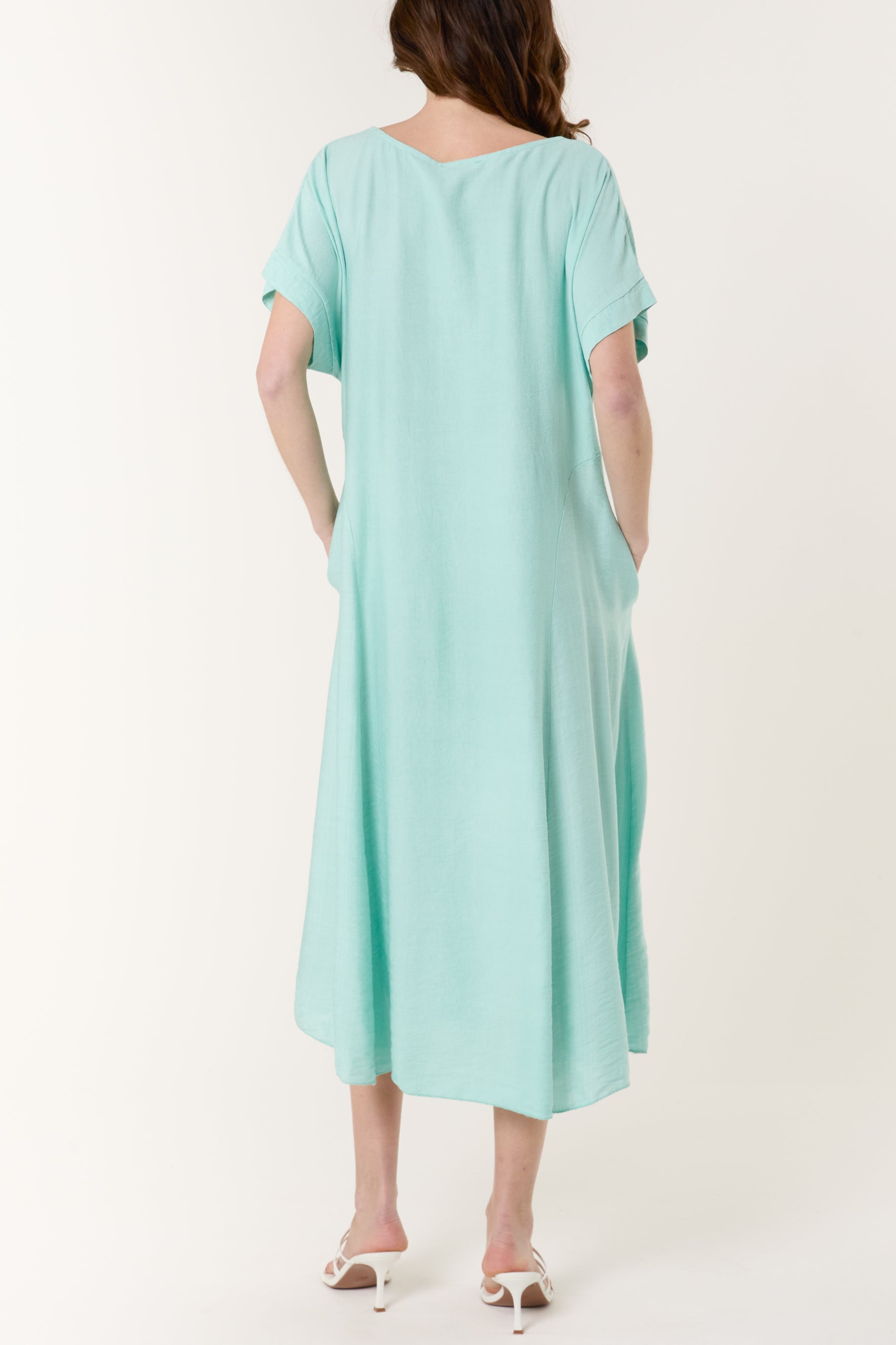 Round Neck Pockets Relaxed Midi Dress