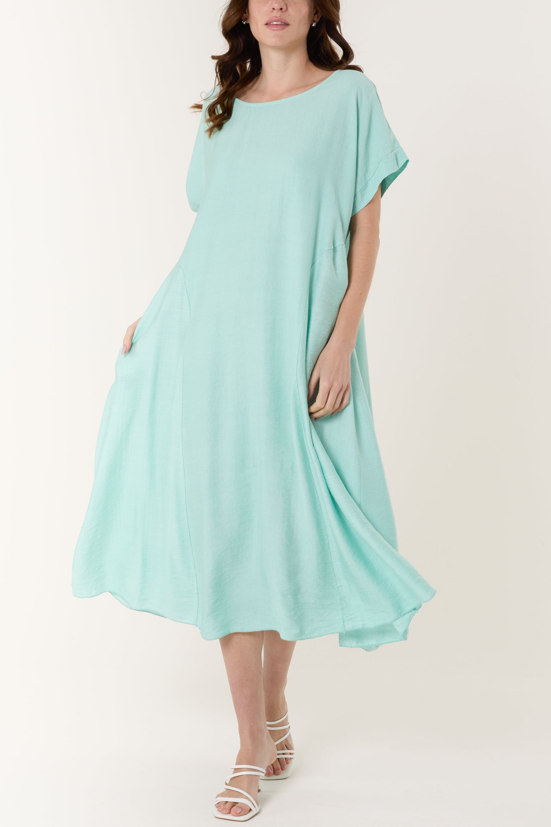Round Neck Pockets Relaxed Midi Dress