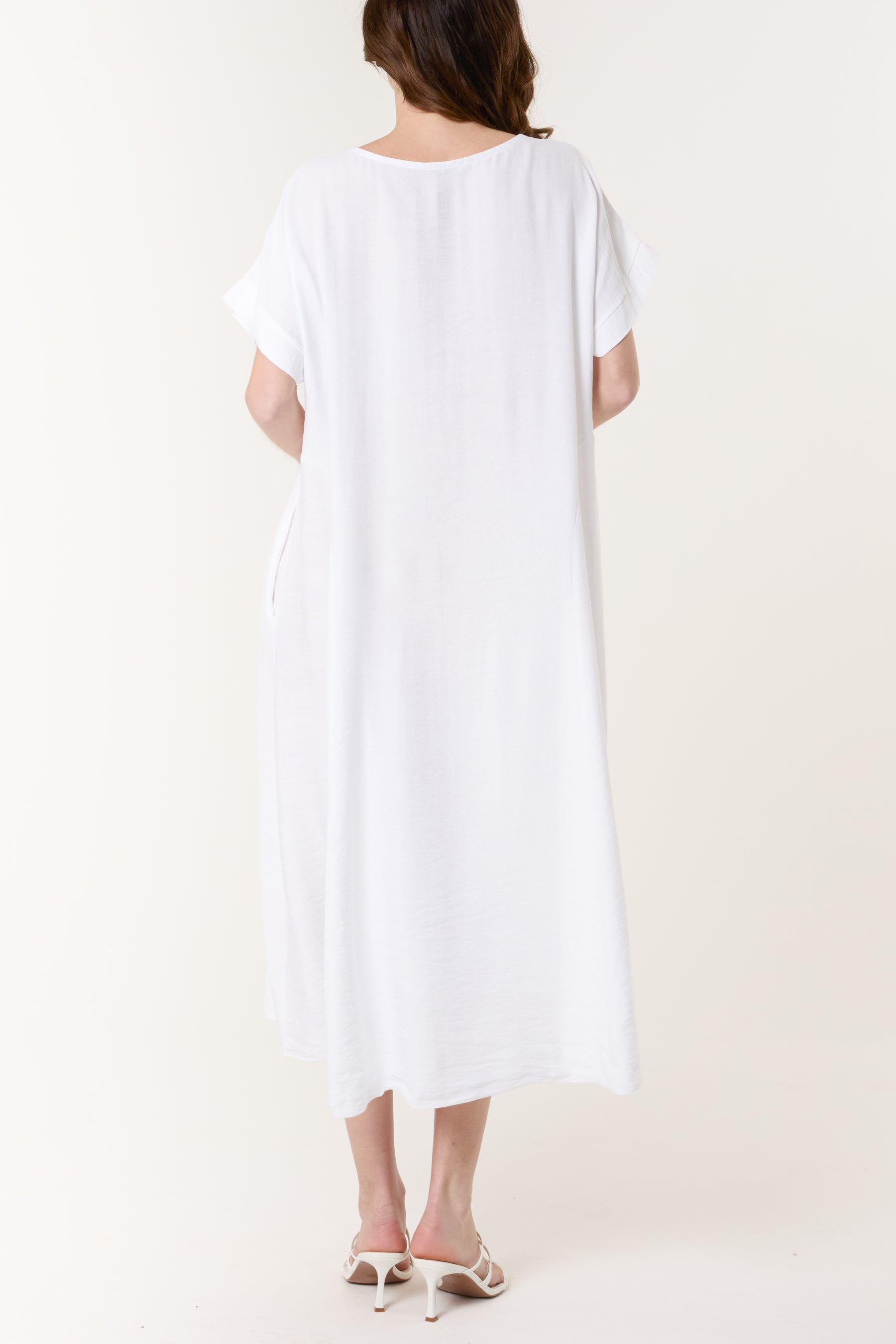 Round Neck Pockets Relaxed Midi Dress