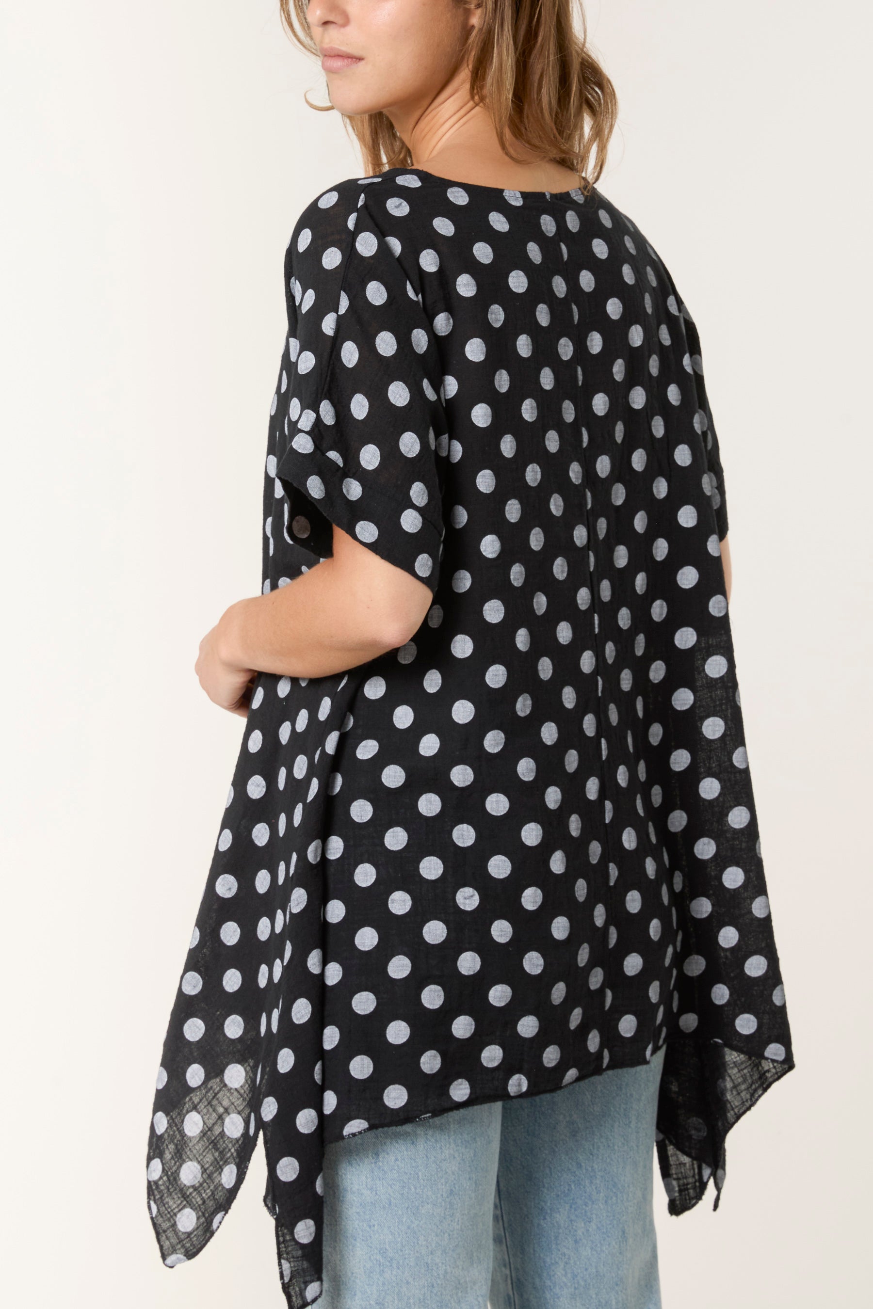 Polka Dot Asymmetric Hem Cotton Top