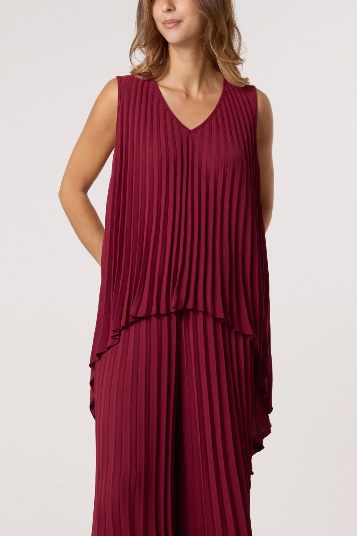 Sleeveless High Low Plisse Top