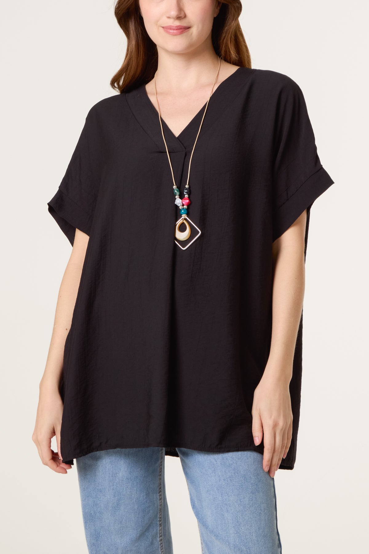 Necklace V-Neck Short Sleeve Top