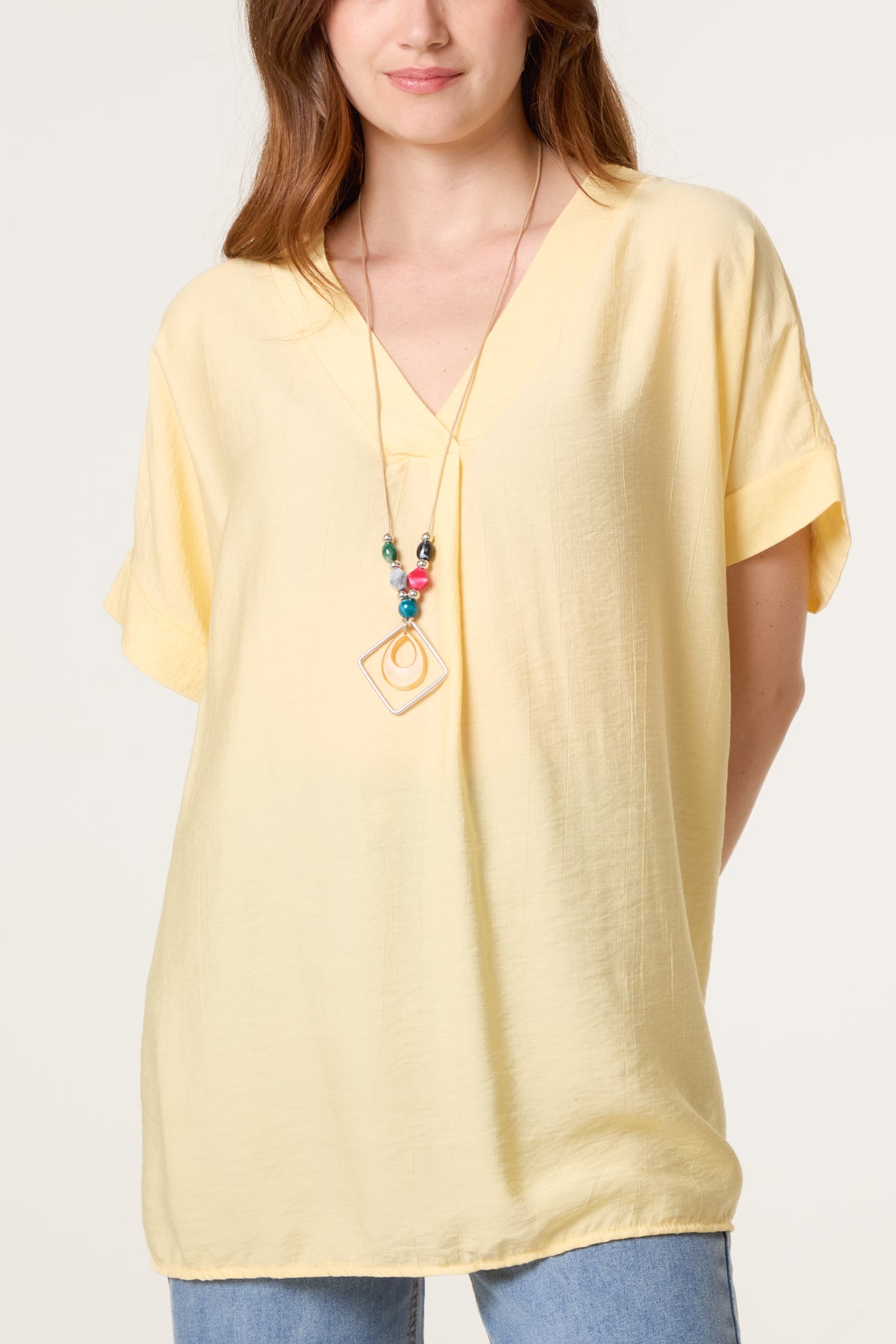 Necklace V-Neck Short Sleeve Top