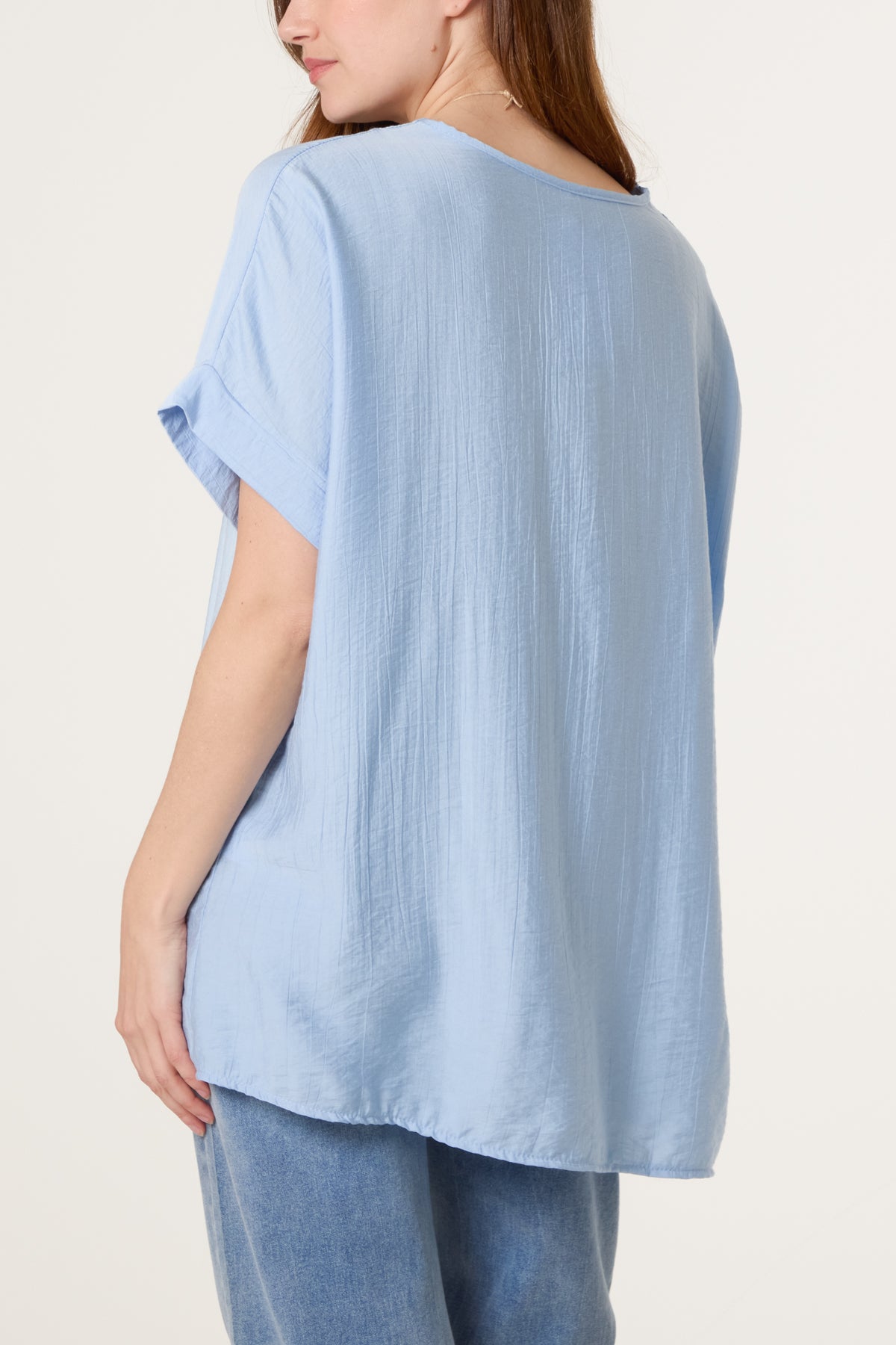 Necklace V-Neck Short Sleeve Top