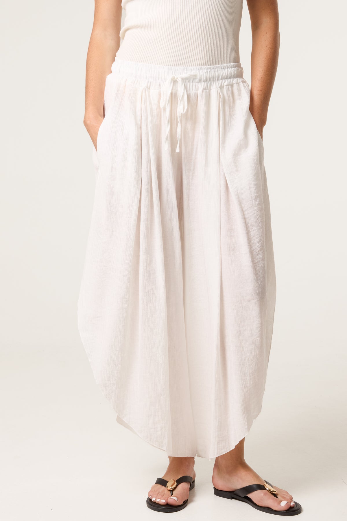 Wide Leg Crinkle Trouser