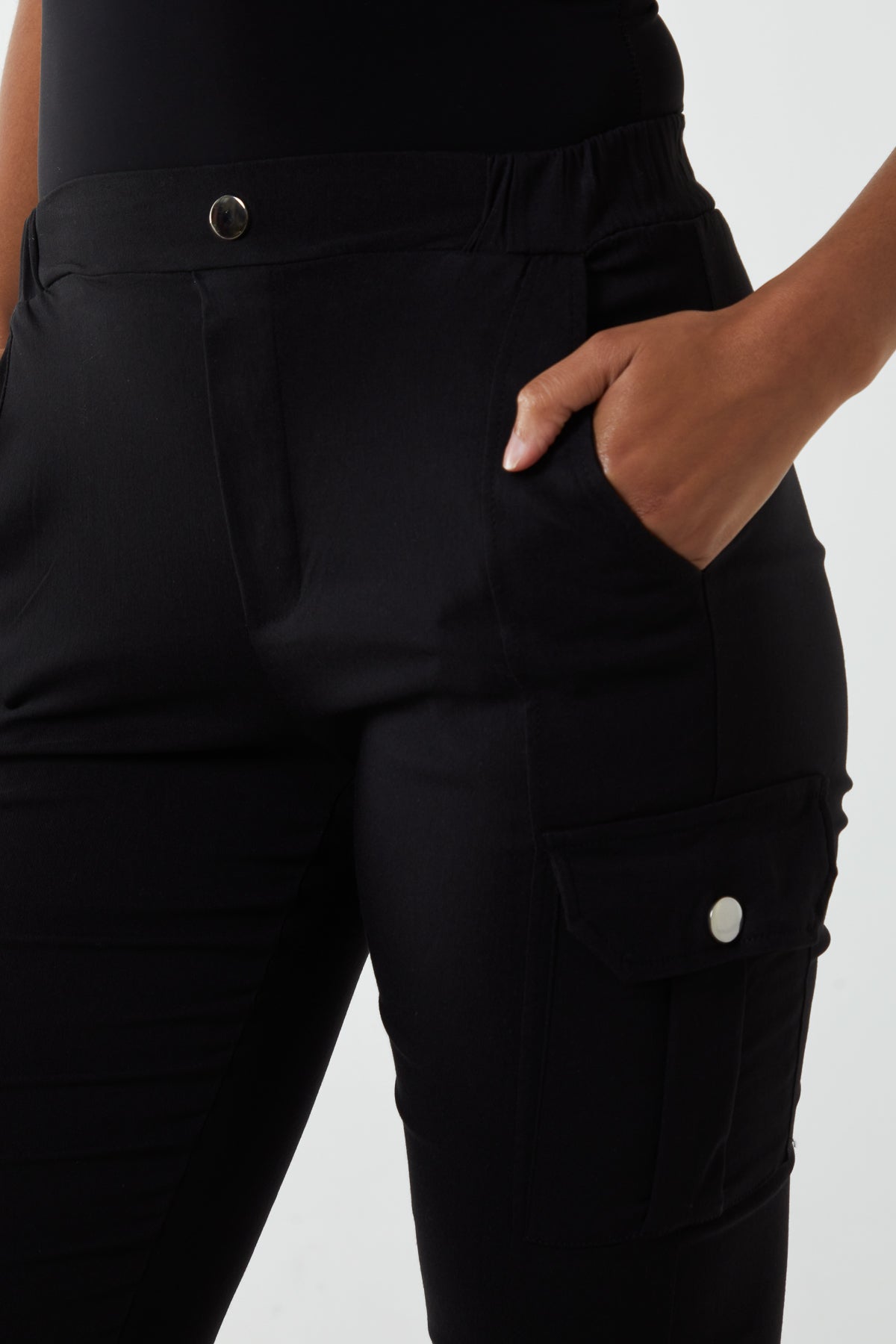 Seam Detail Cropped Cargo Trousers