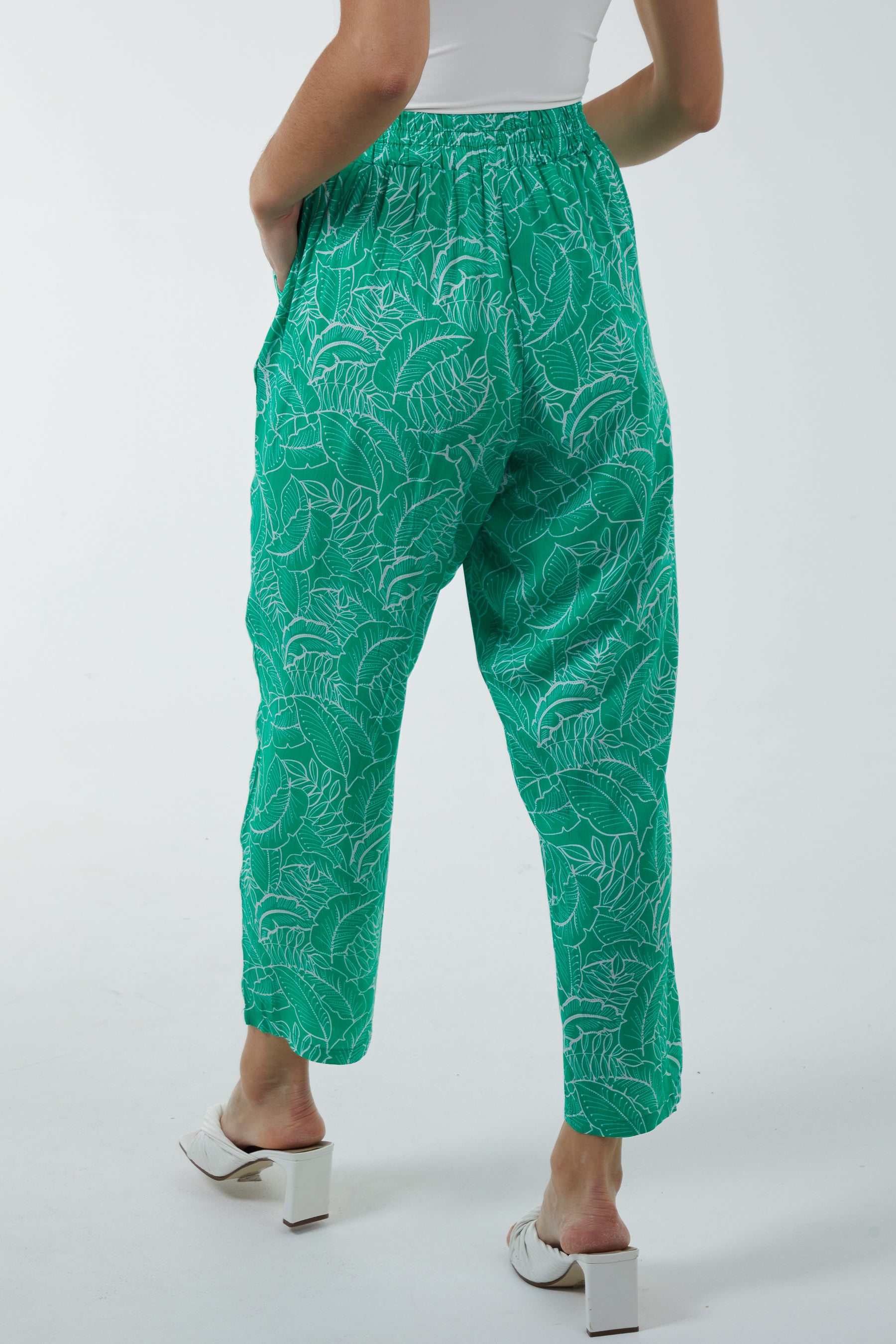 Leaf Print Capri Trousers