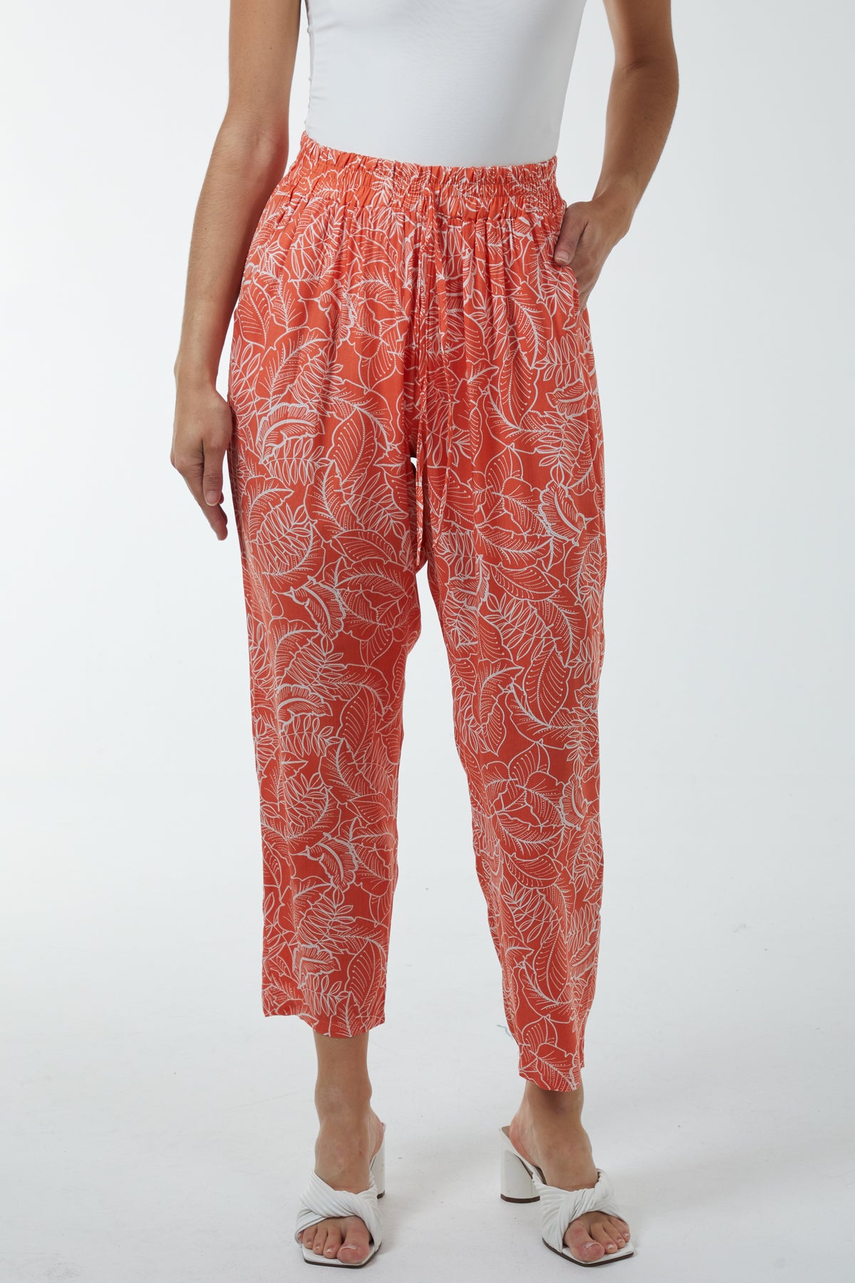 Leaf Print Capri Trousers