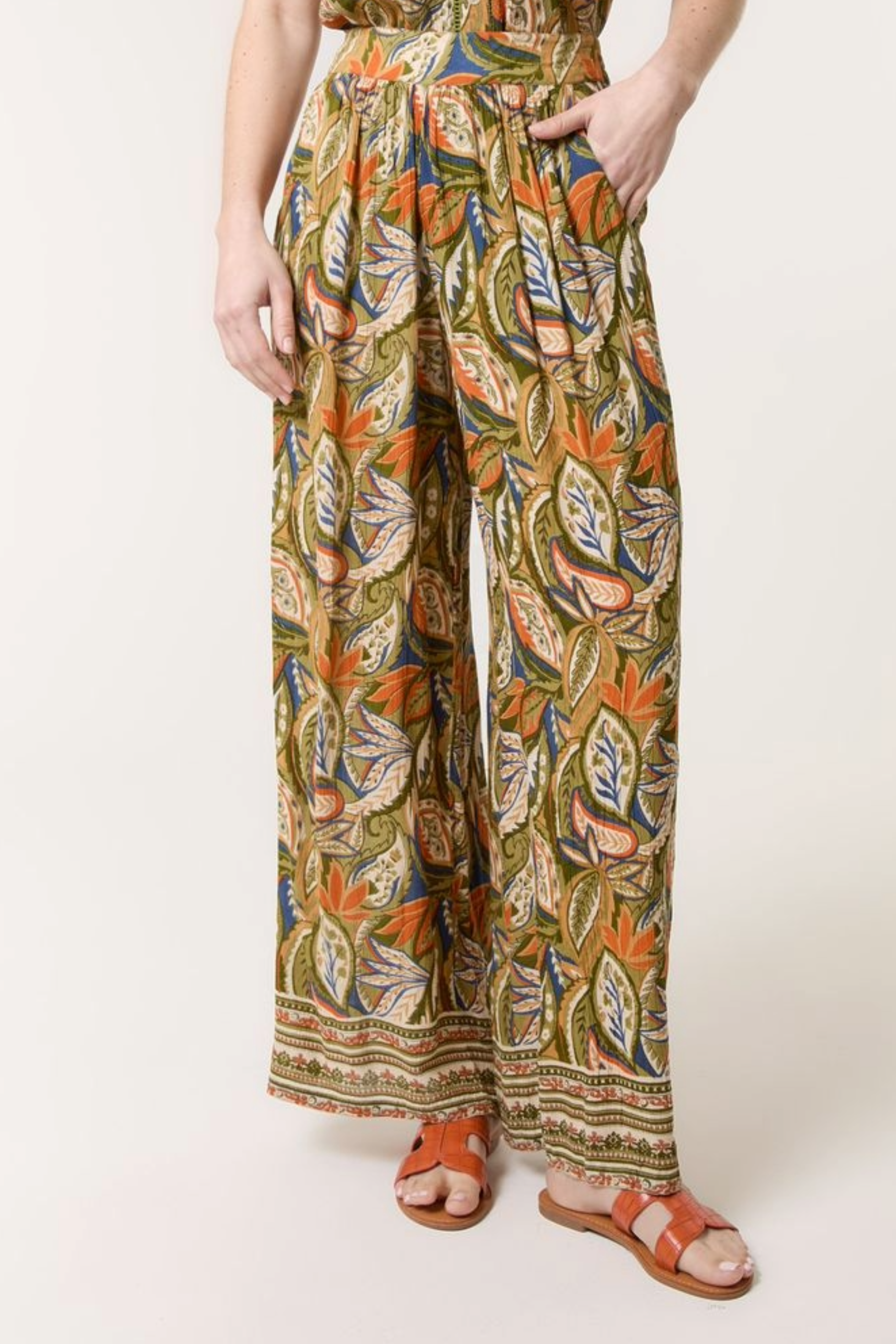 Leaf Border Print Wide Leg Trouser