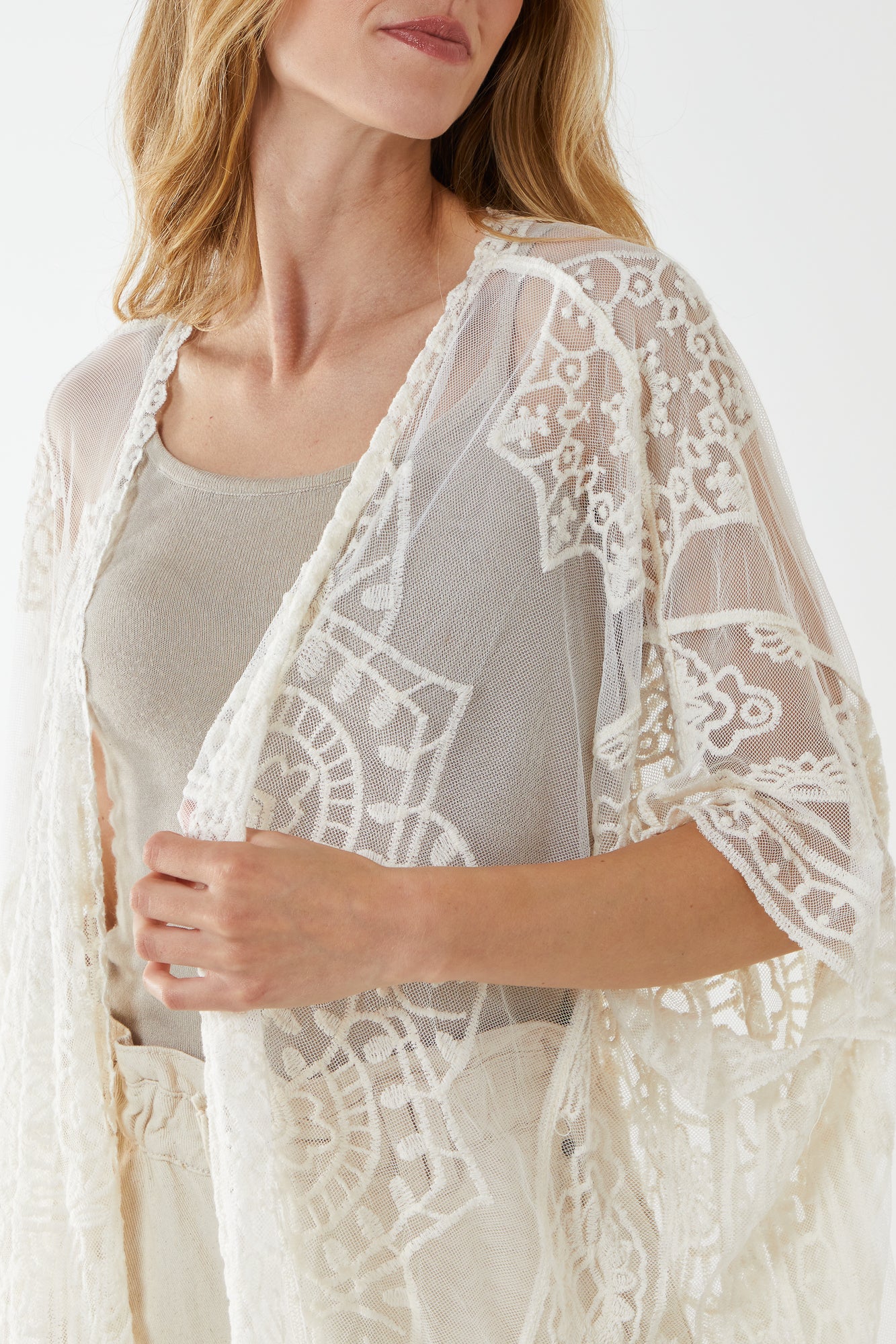 Batwing Embroidery Detail Kaftan