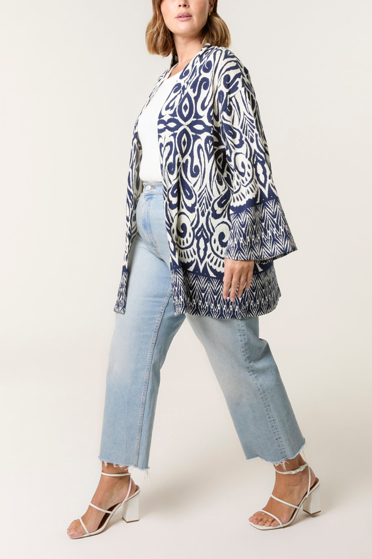 Curve Border Print Kimono