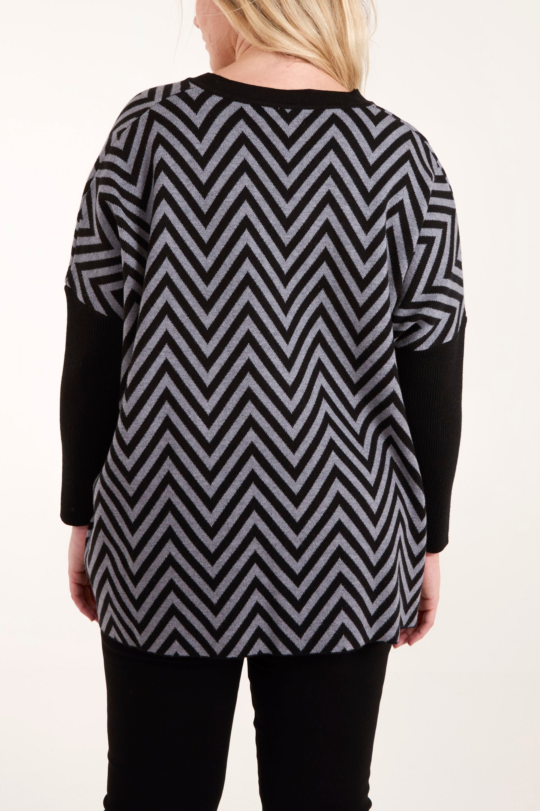 Zig Zag V-Neck Jumper