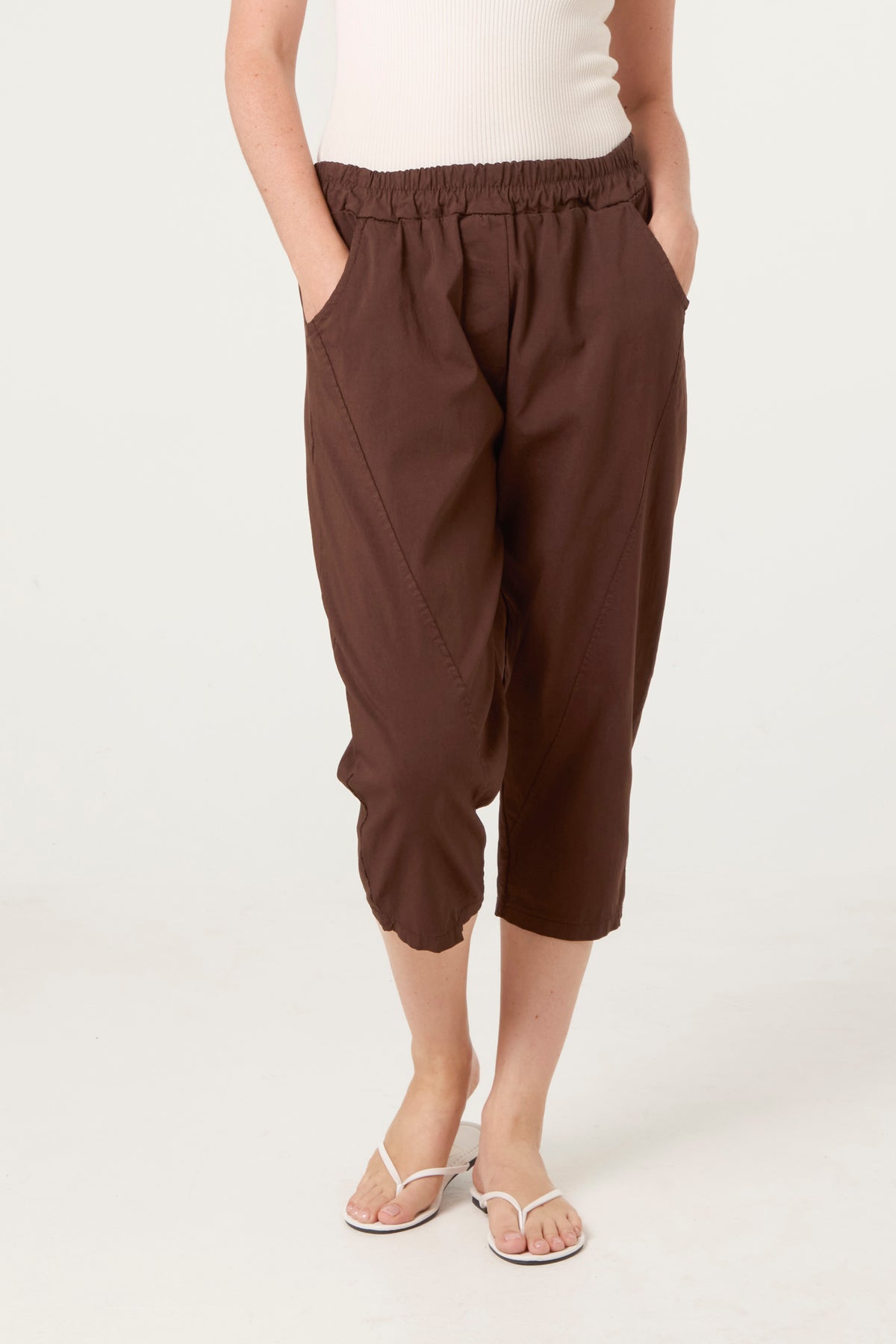 Magic Plain Stretch Capri Trousers