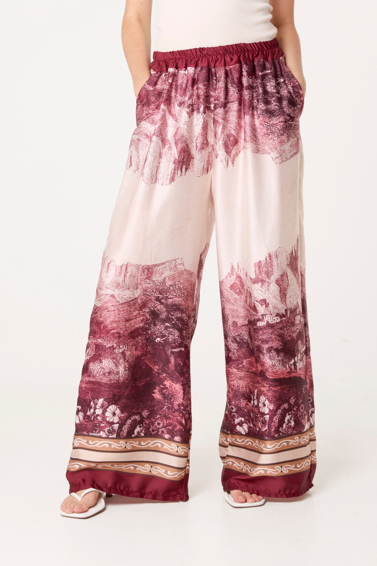 Mountain Print Border Edge Trousers