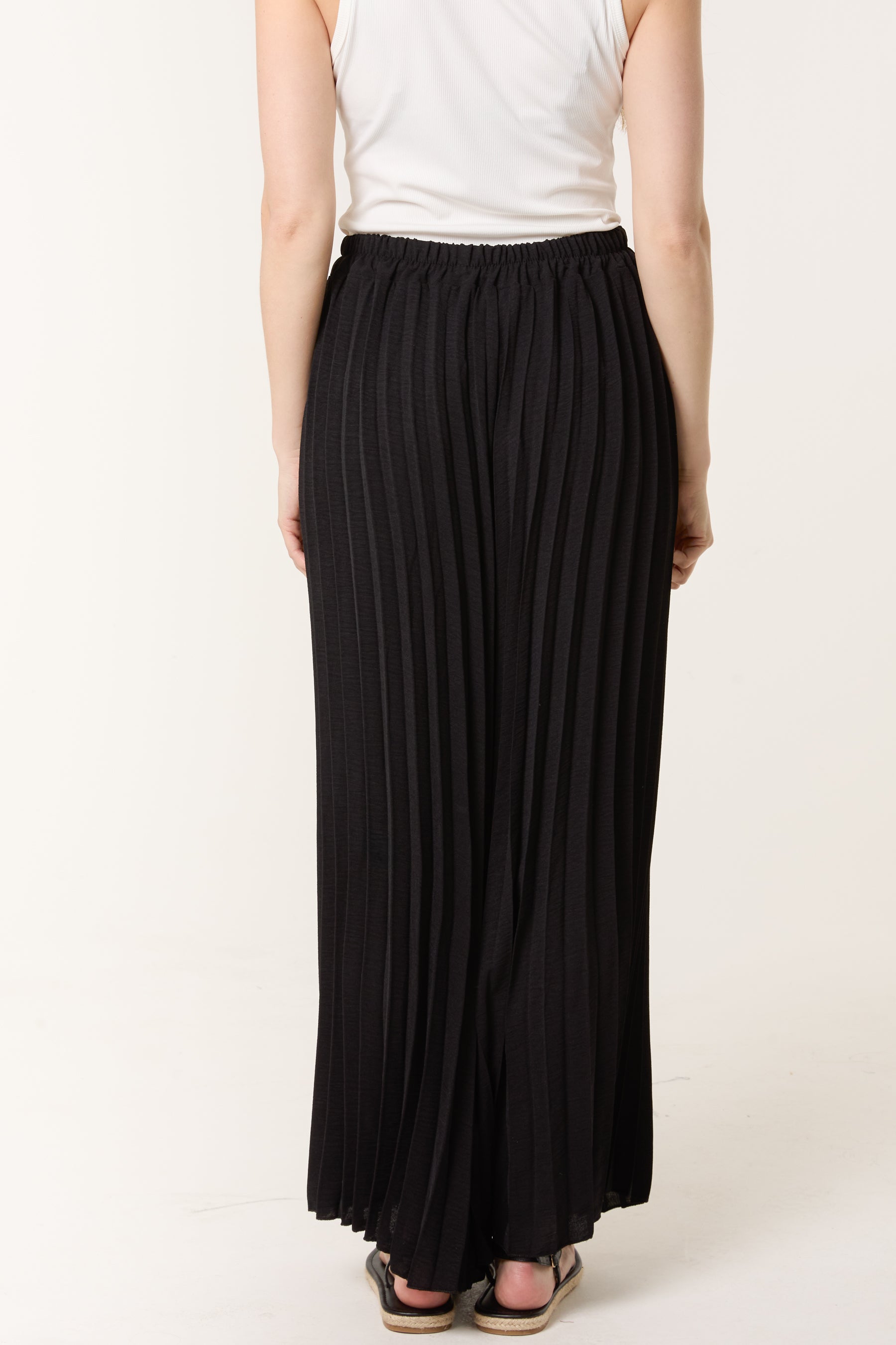 Wide Leg Plisse Trousers