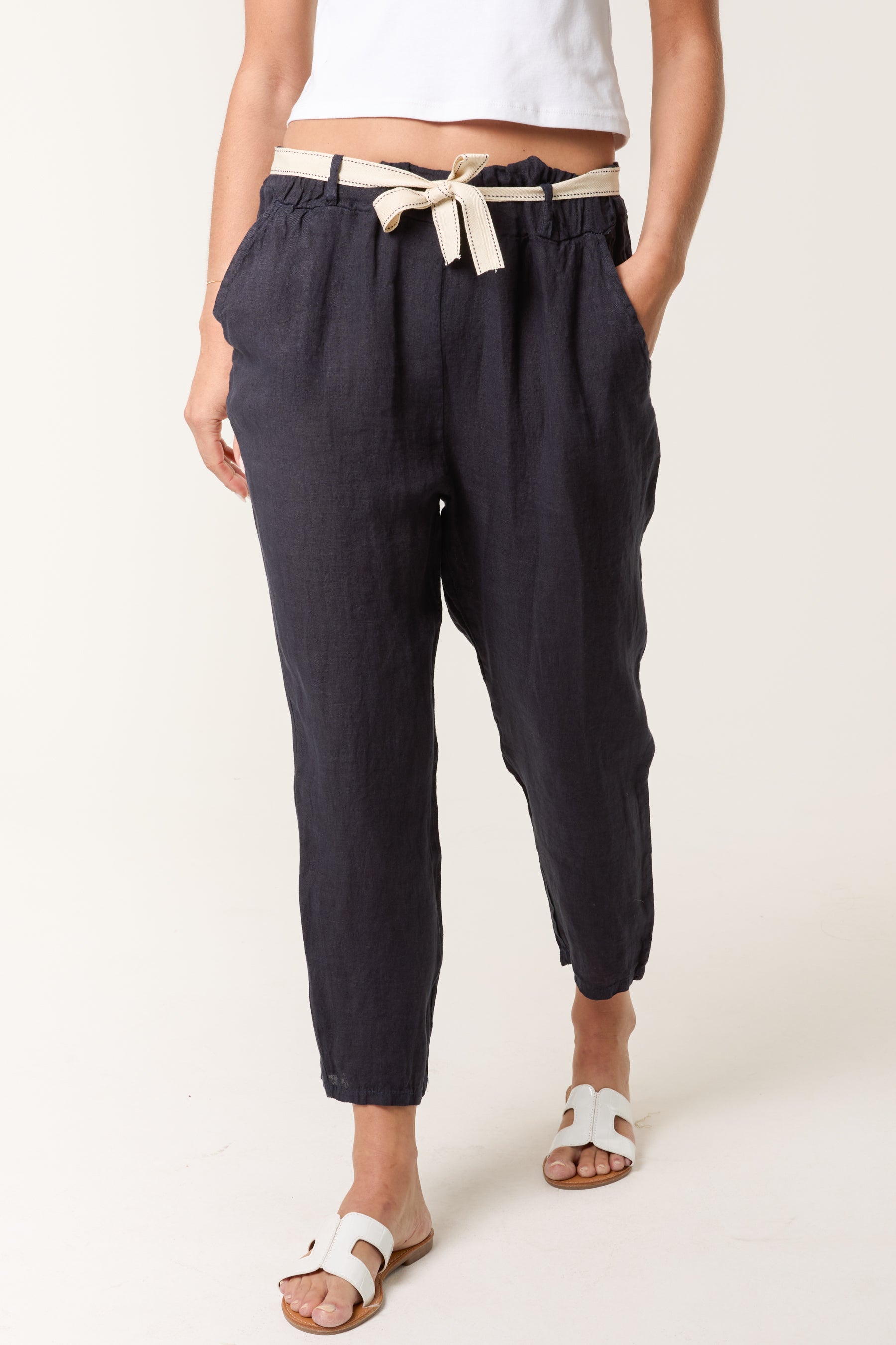 Linen Trouser W/ Embroidered Belt