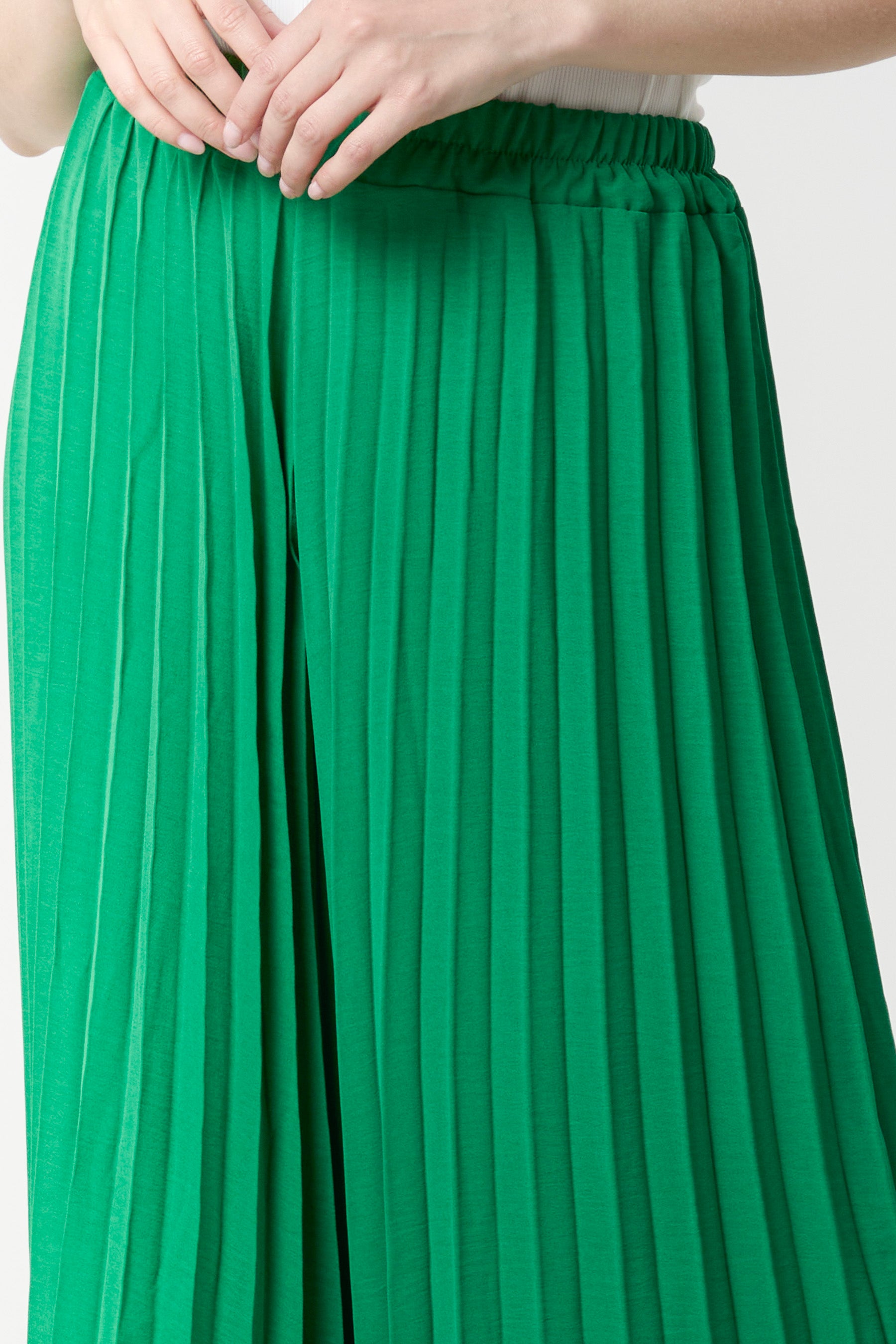 Wide Leg Plisse Trousers