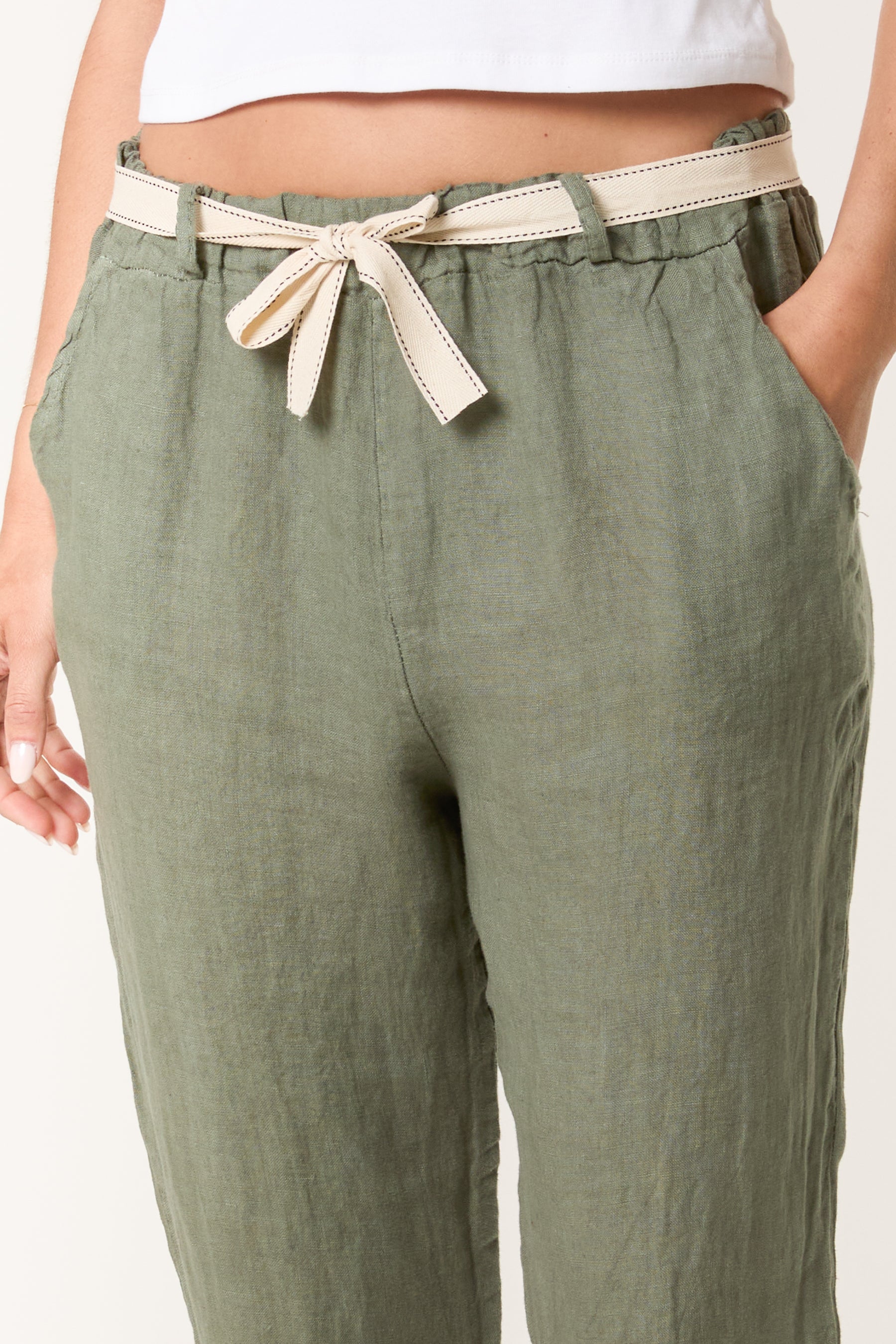 Linen Trouser W/ Embroidered Belt